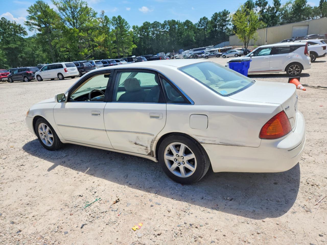 2000 Toyota Avalon Xls White vin: 4T1BF28B6YU020276
