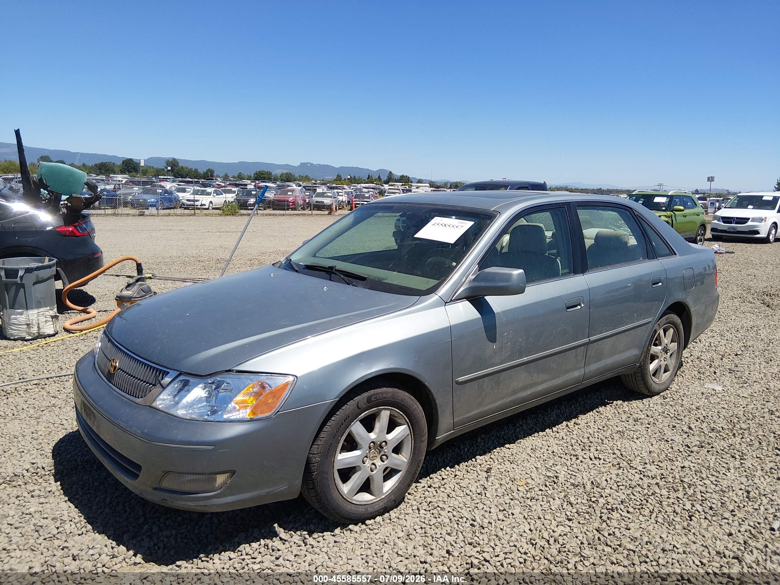 2000 Toyota Avalon Xls Light Blue vin: 4T1BF28B6YU052905