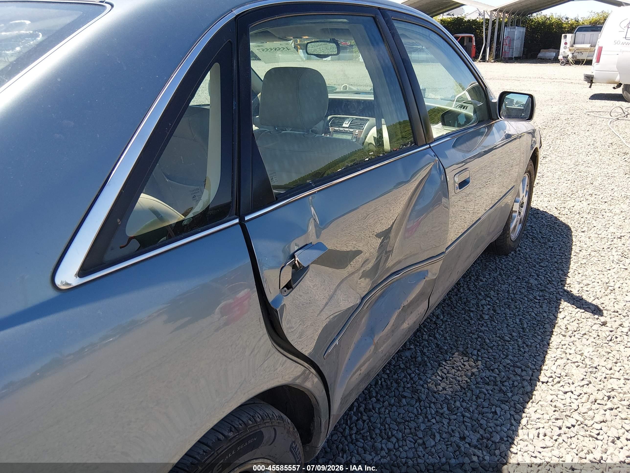 2000 Toyota Avalon Xls Light Blue vin: 4T1BF28B6YU052905