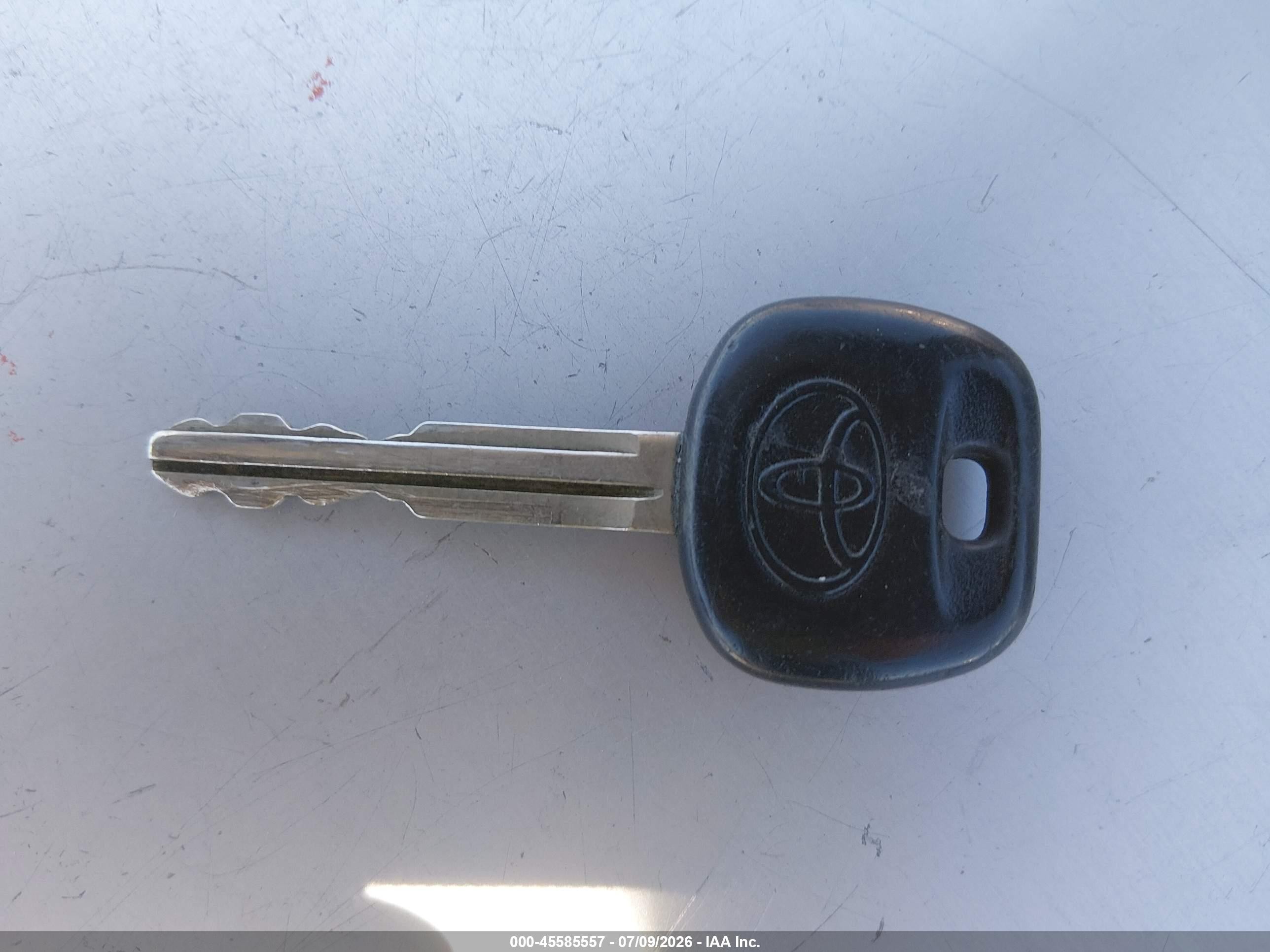 2000 Toyota Avalon Xls Light Blue vin: 4T1BF28B6YU052905
