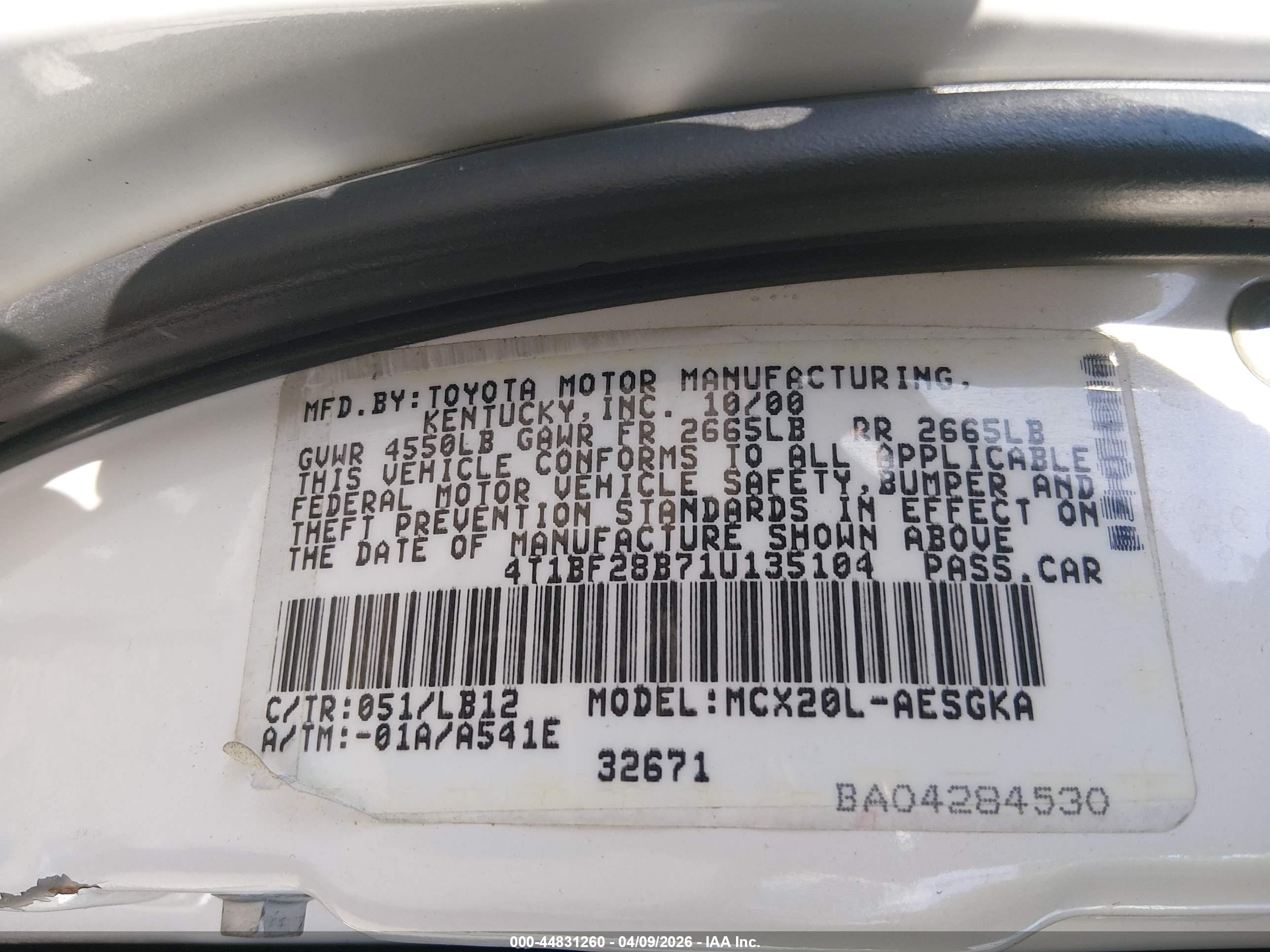 2001 Toyota Avalon Xls White vin: 4T1BF28B71U135104