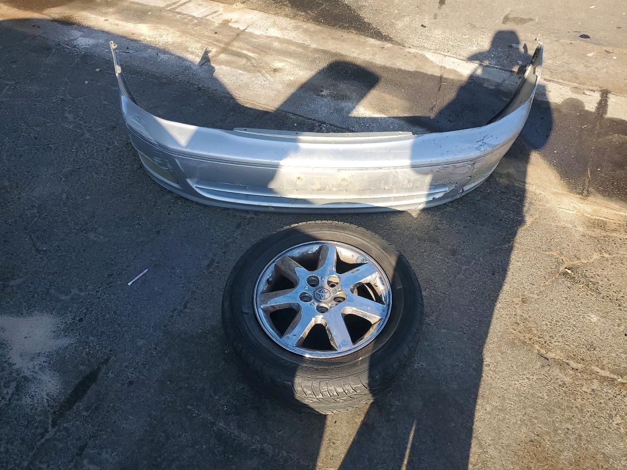 2001 Toyota Avalon Xls Silver vin: 4T1BF28B71U174954