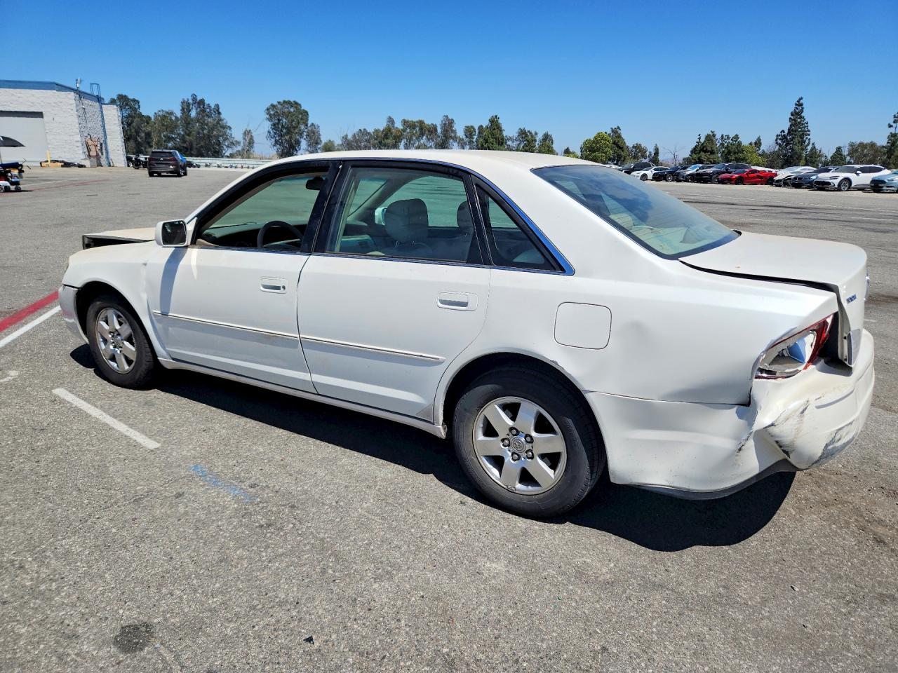 2002 Toyota Avalon Xl White vin: 4T1BF28B72U200437