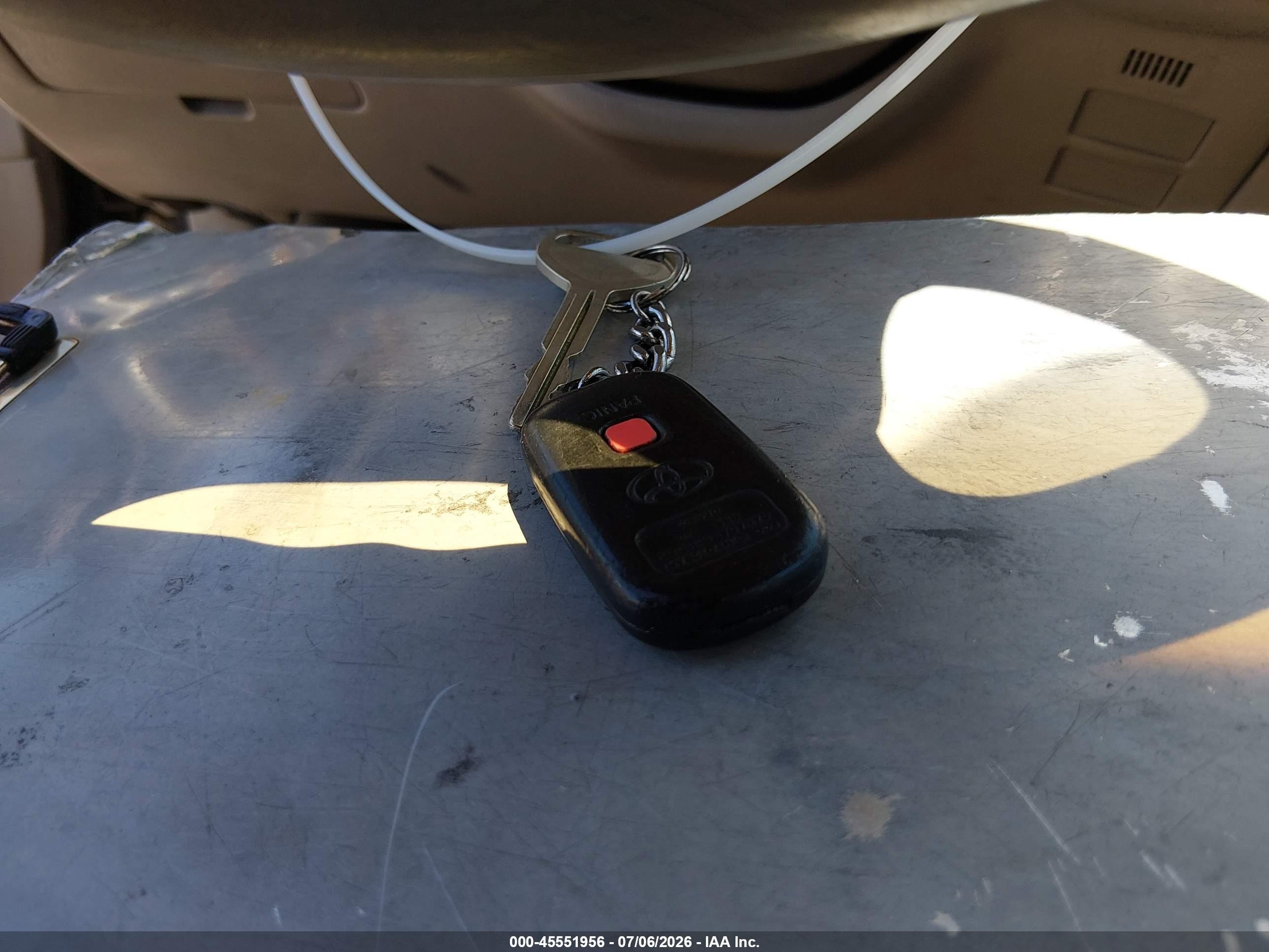 2002 Toyota Avalon Xl Золотой vin: 4T1BF28B72U239478