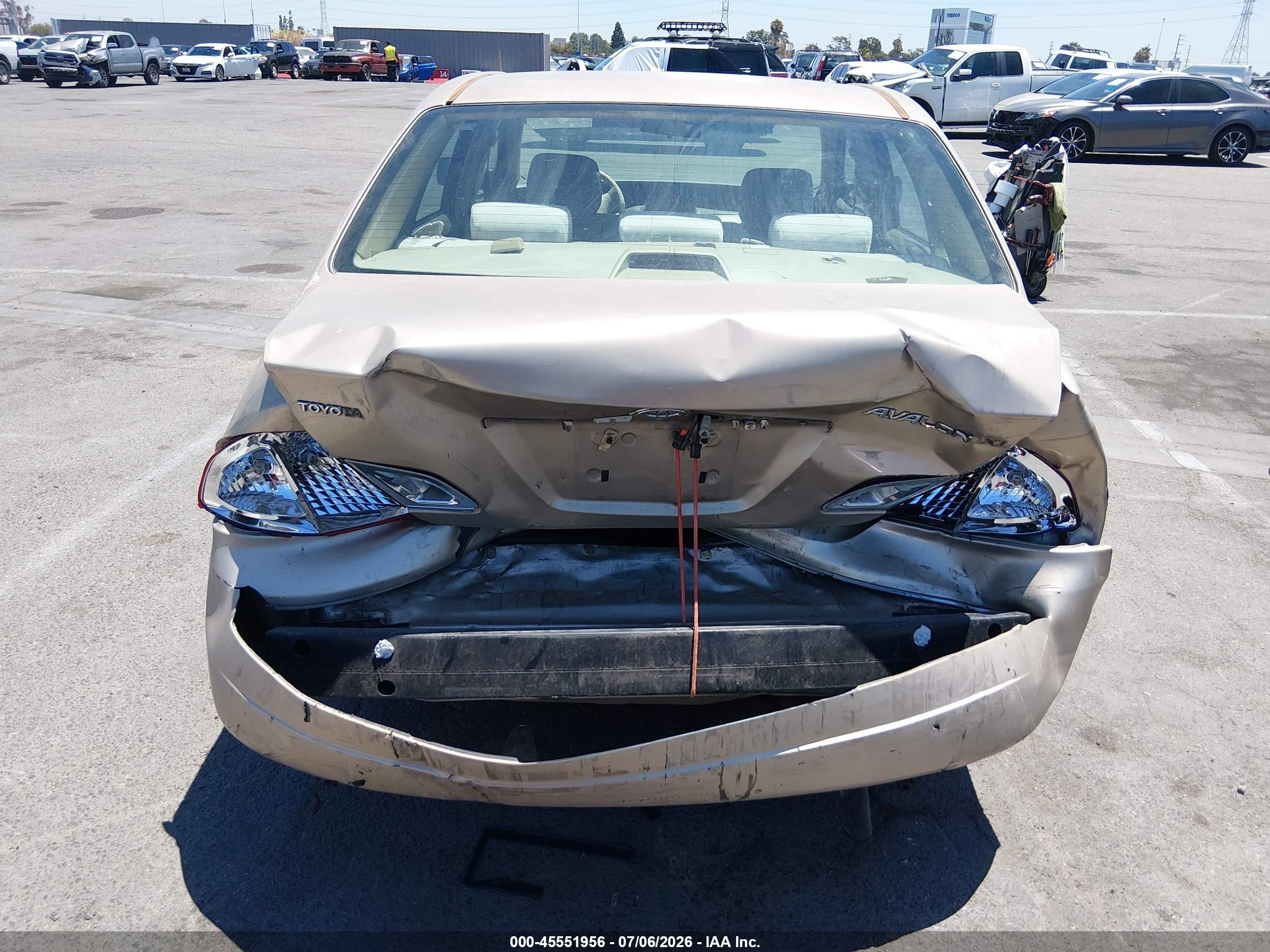 2002 Toyota Avalon Xl Золотой vin: 4T1BF28B72U239478