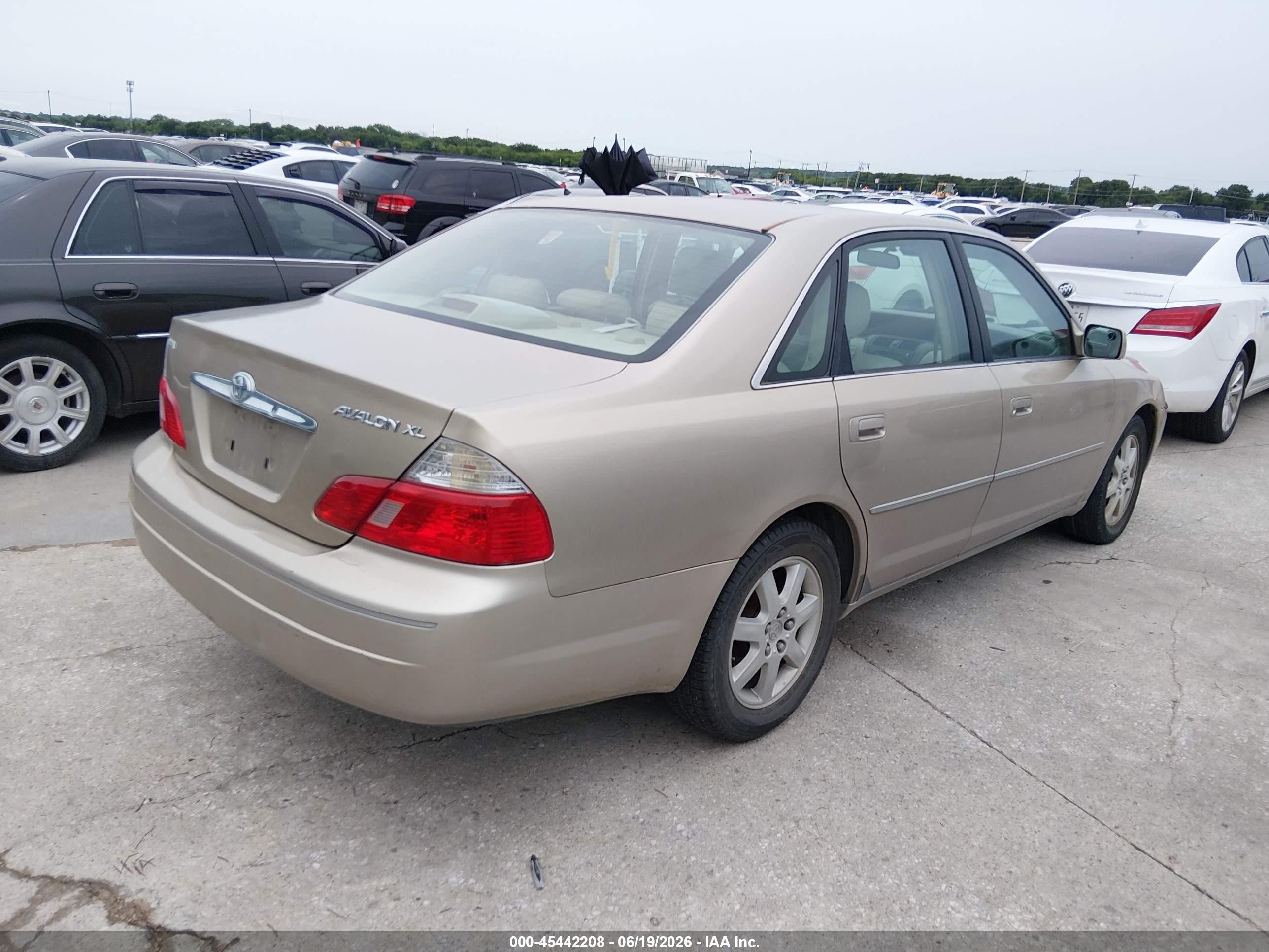 2003 Toyota Avalon Xl Gold vin: 4T1BF28B73U285992