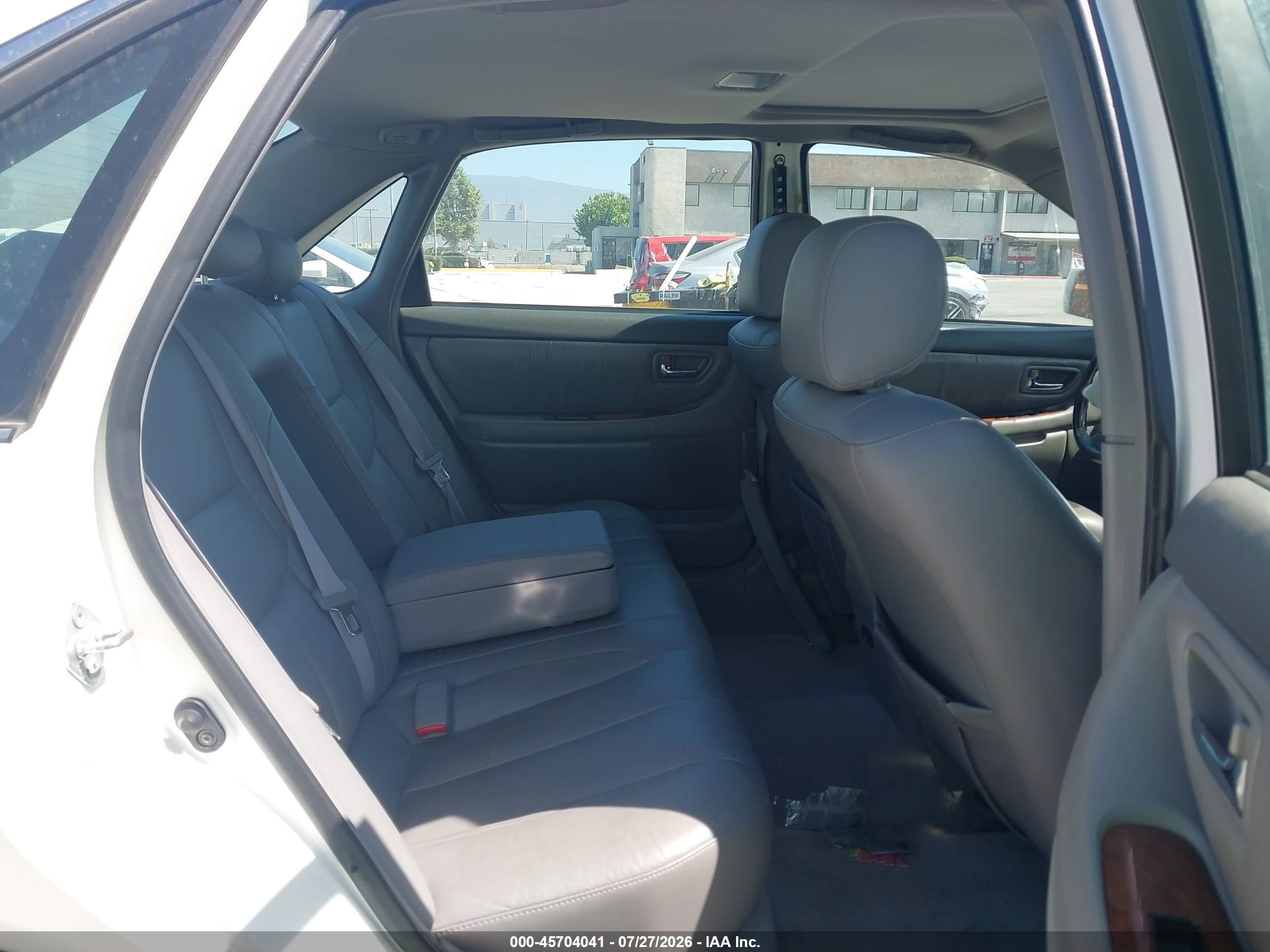 2004 Toyota Avalon Xls White vin: 4T1BF28B74U344718