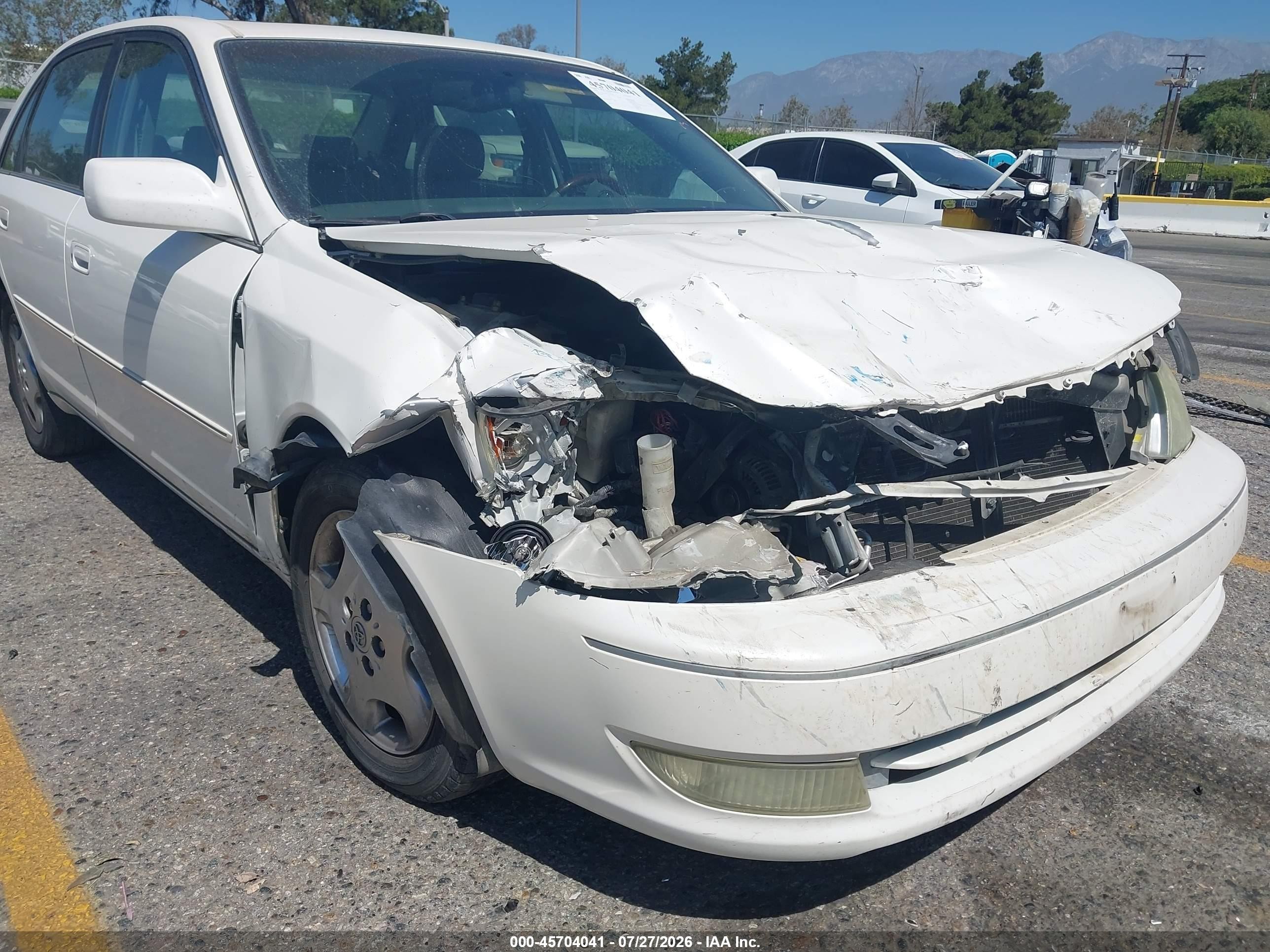 2004 Toyota Avalon Xls White vin: 4T1BF28B74U344718