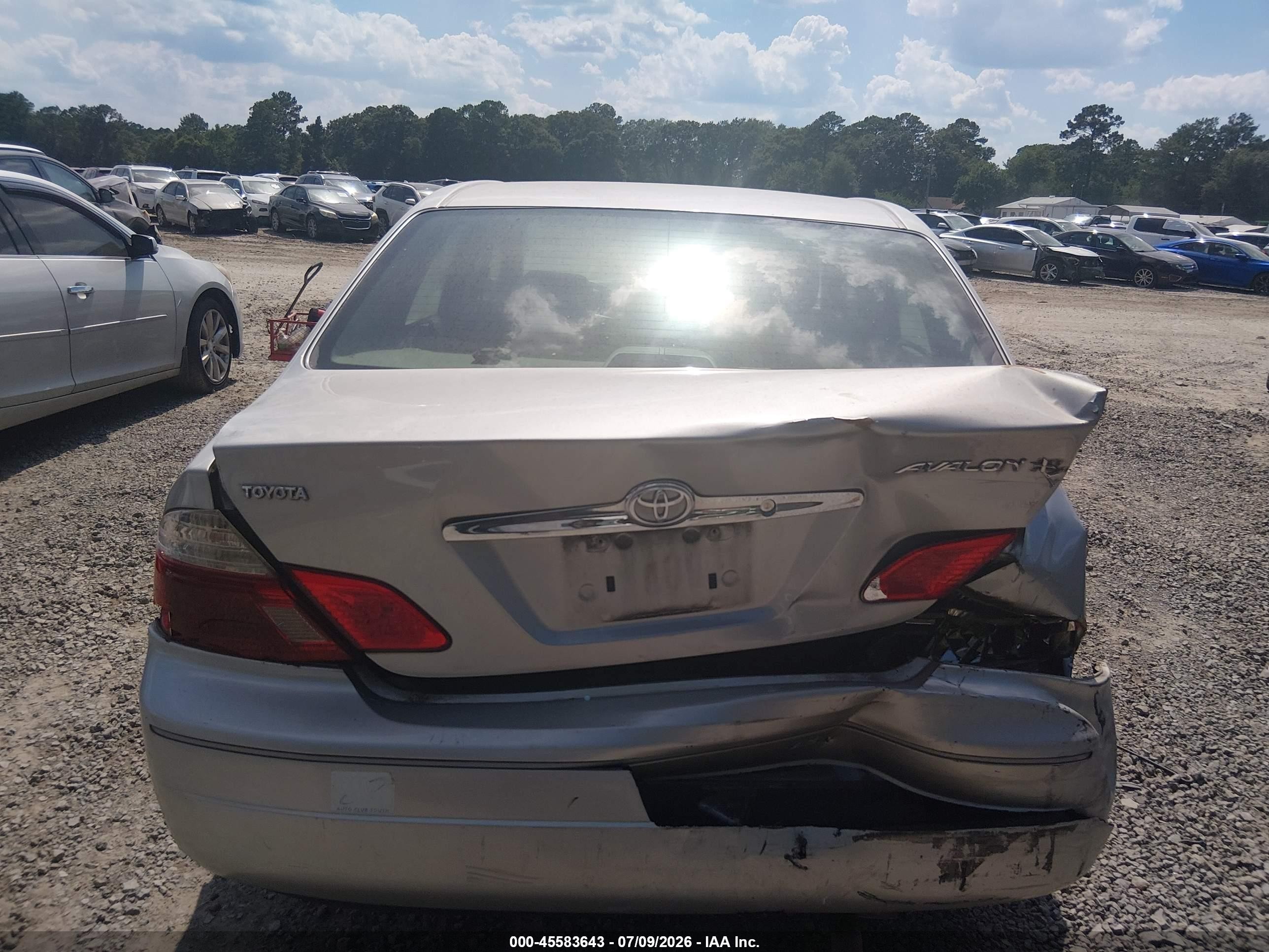2004 Toyota Avalon Xl Серебряный vin: 4T1BF28B74U357808