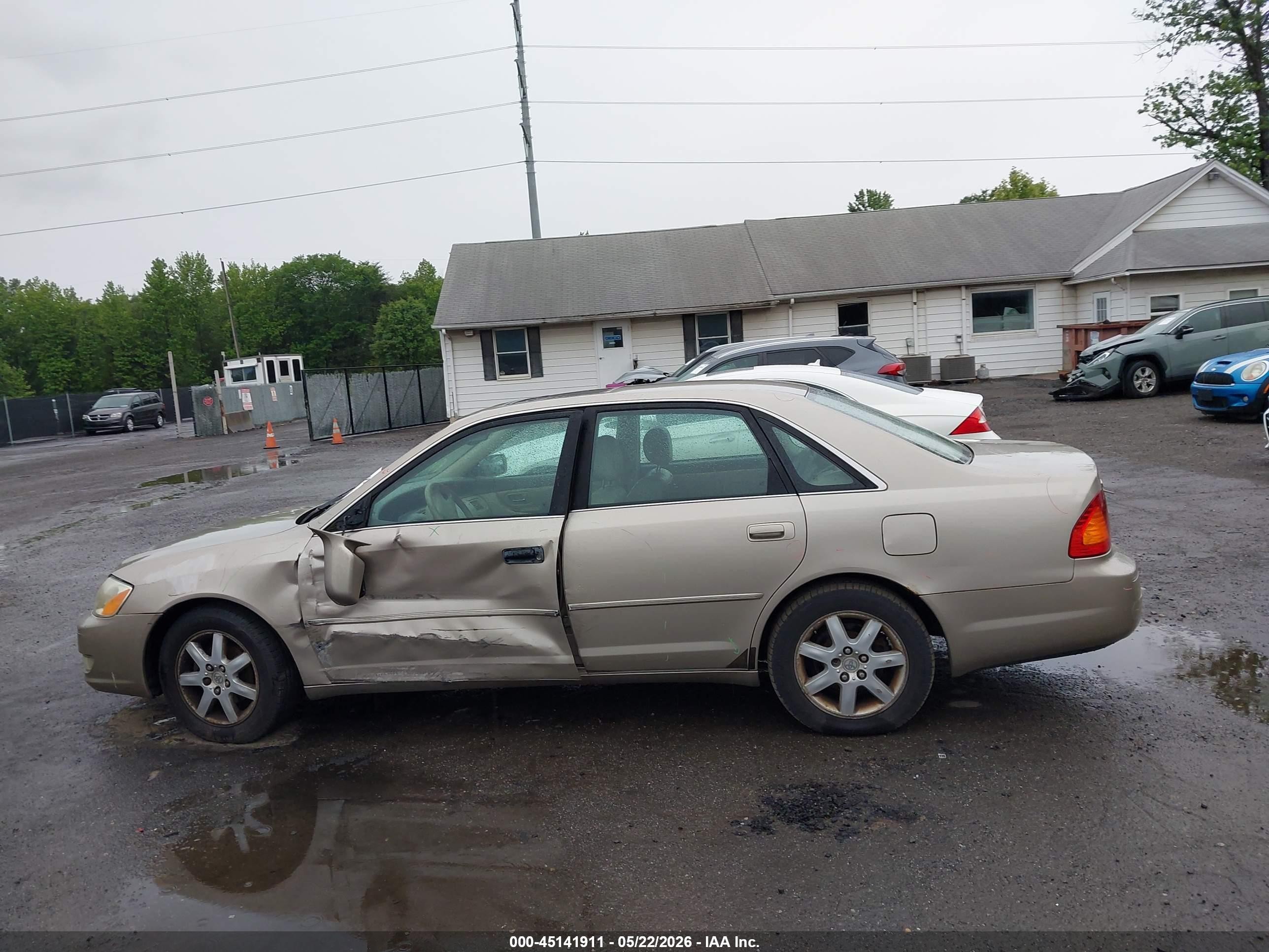 2000 Toyota Avalon Xls Gold vin: 4T1BF28B7YU007648