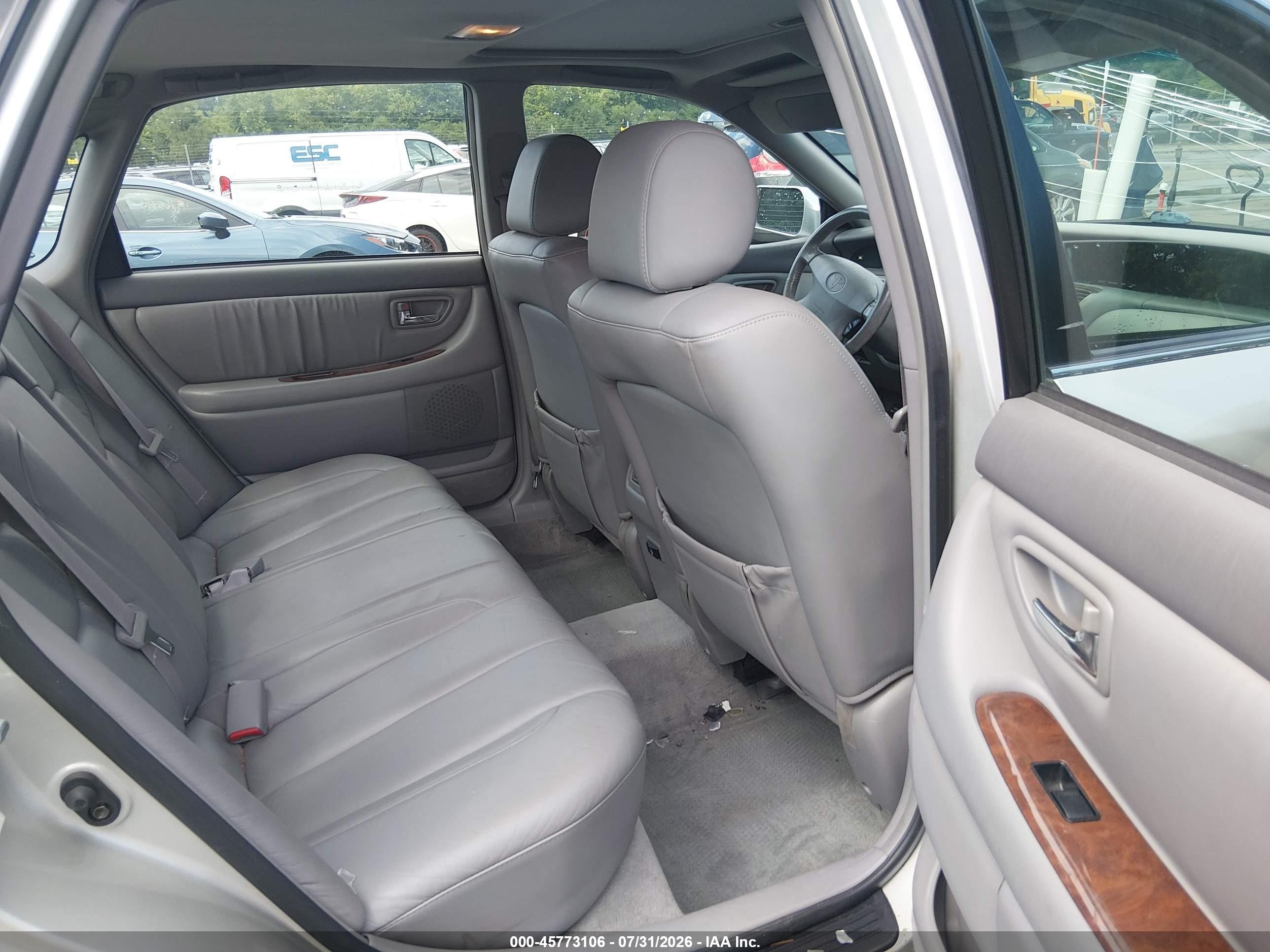 2000 Toyota Avalon Xls Silver vin: 4T1BF28B7YU039404