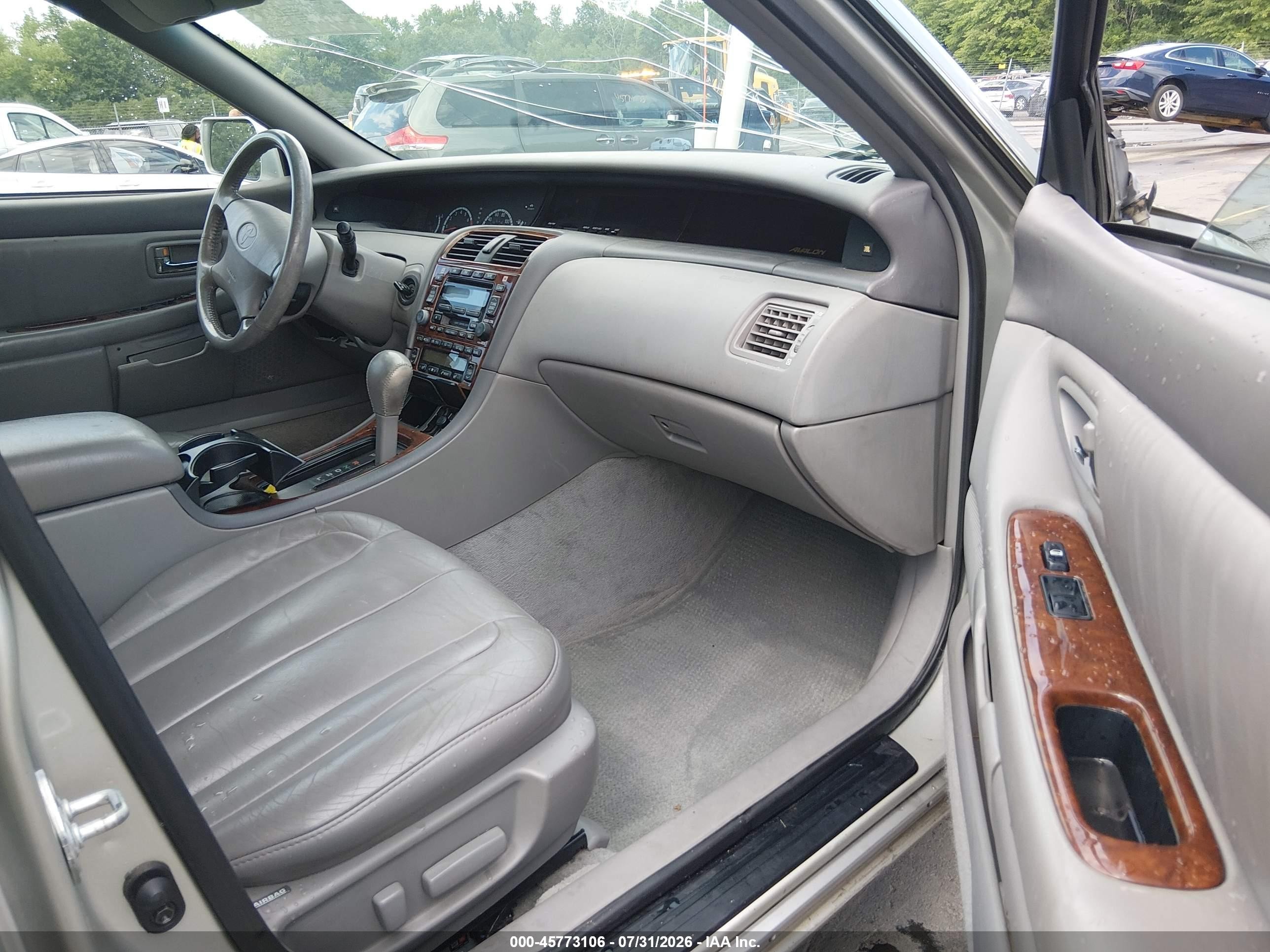 2000 Toyota Avalon Xls Silver vin: 4T1BF28B7YU039404