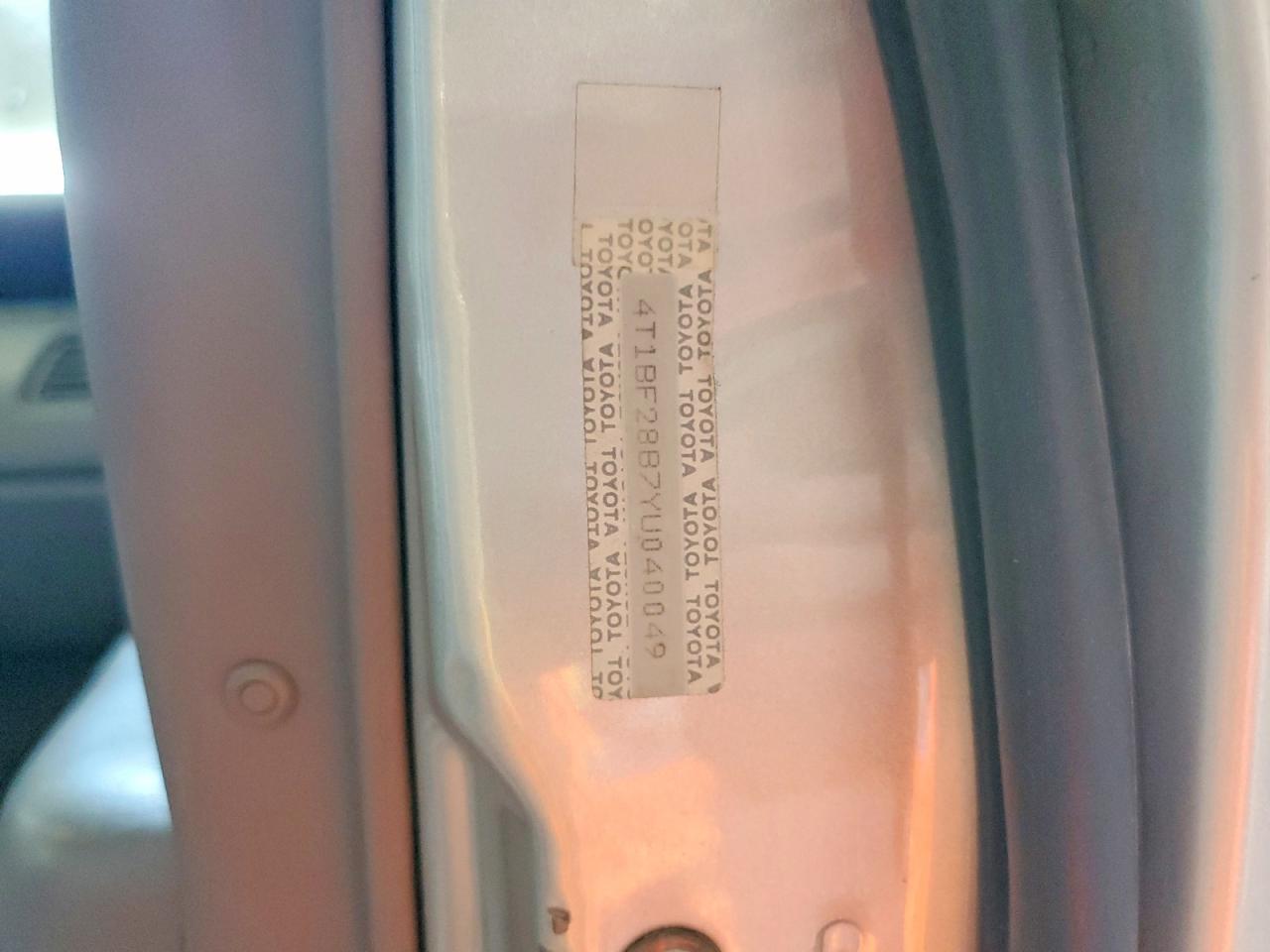 2000 Toyota Avalon Xls Silver vin: 4T1BF28B7YU040049