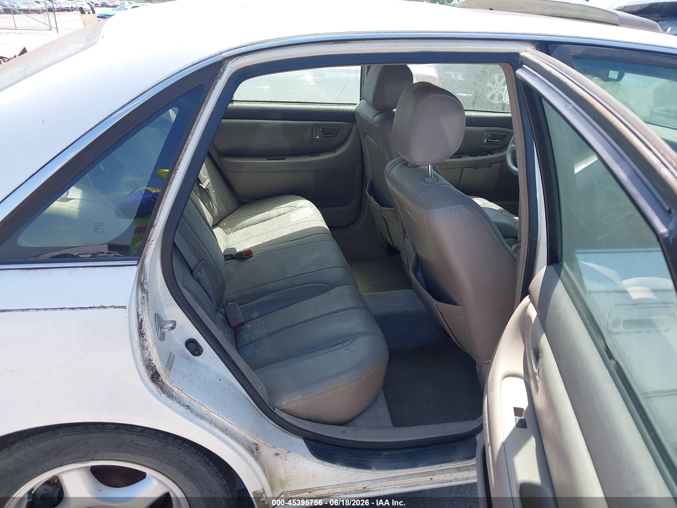 2000 Toyota Avalon Xl White vin: 4T1BF28B7YU052329