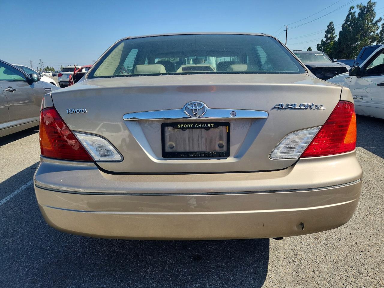 2000 Toyota Avalon Xl Tan vin: 4T1BF28B7YU068689