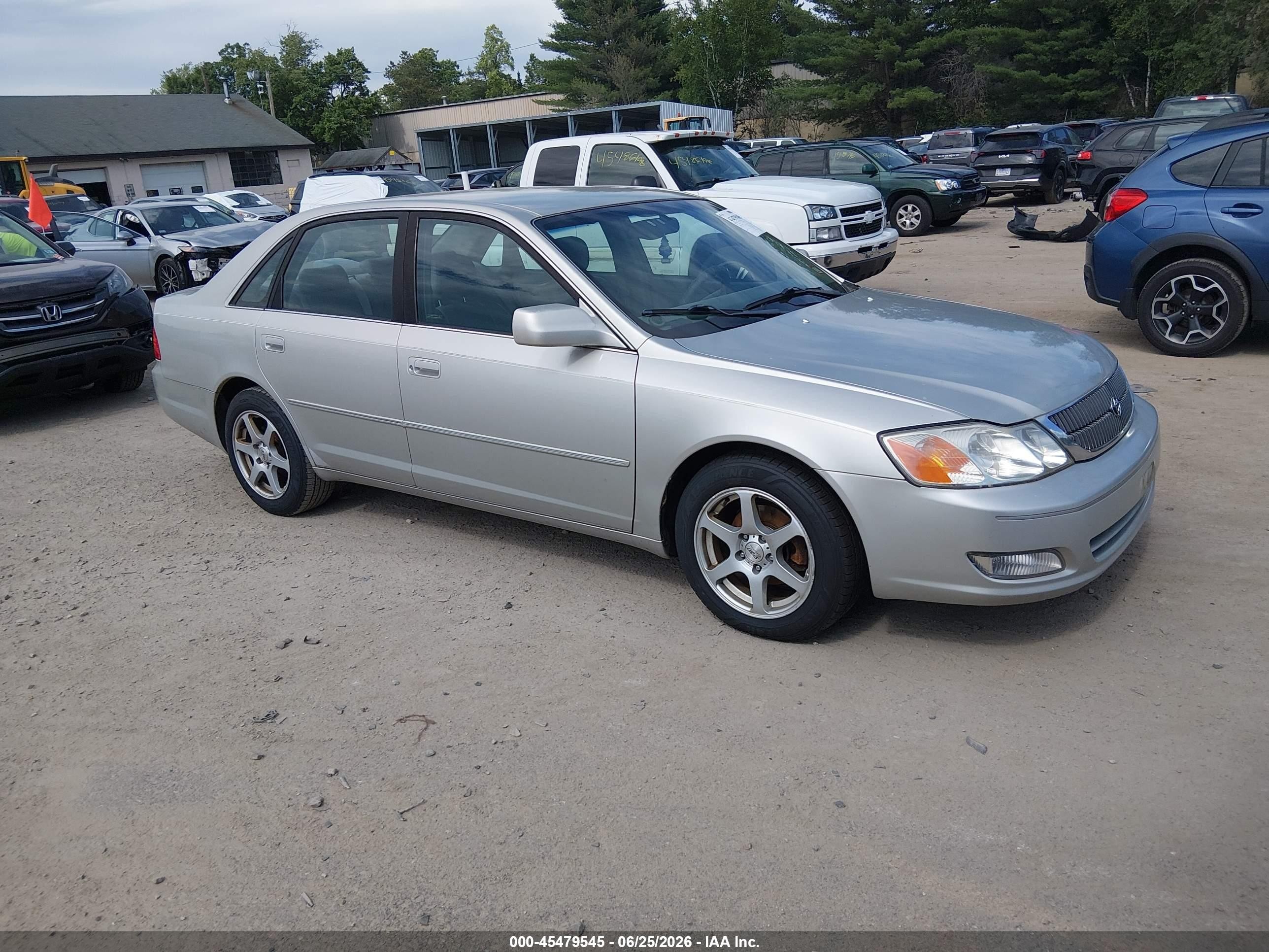 2000 Toyota Avalon Xls Серебряный vin: 4T1BF28B7YU083340