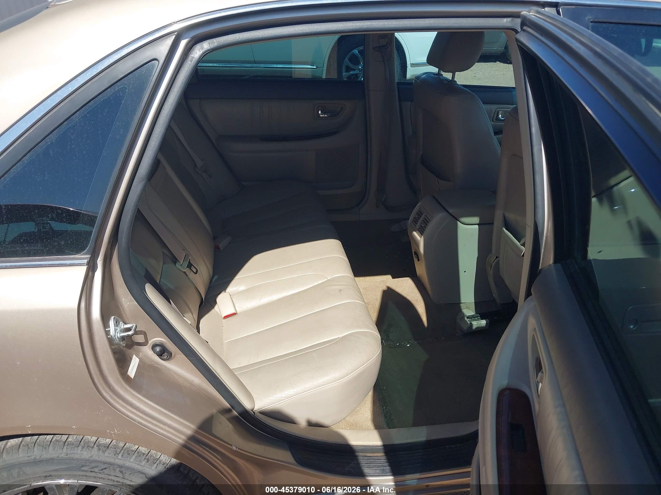 2001 Toyota Avalon Xls Gold vin: 4T1BF28B81U146113