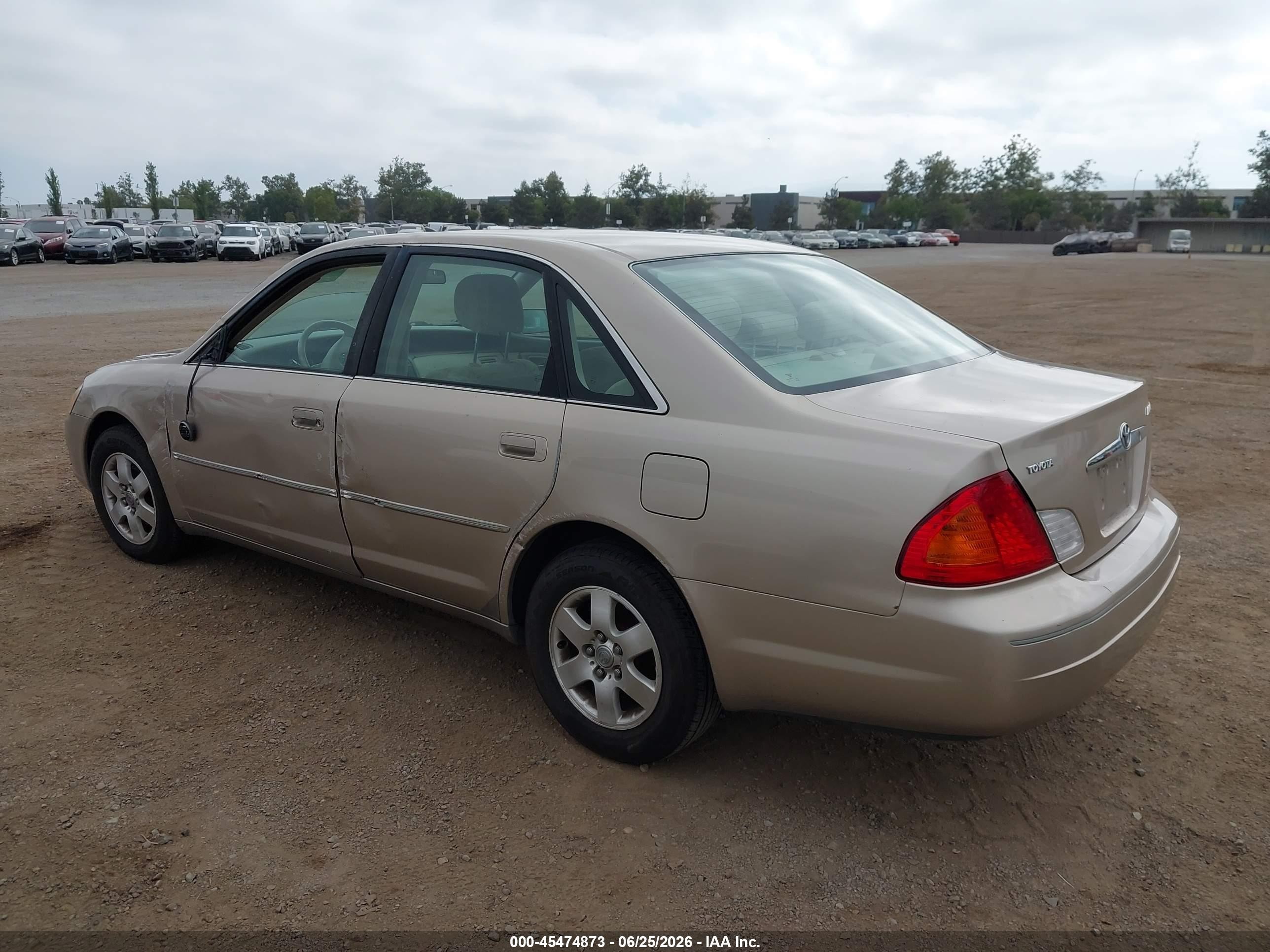 2002 Toyota Avalon Xl Бежевый vin: 4T1BF28B82U203248