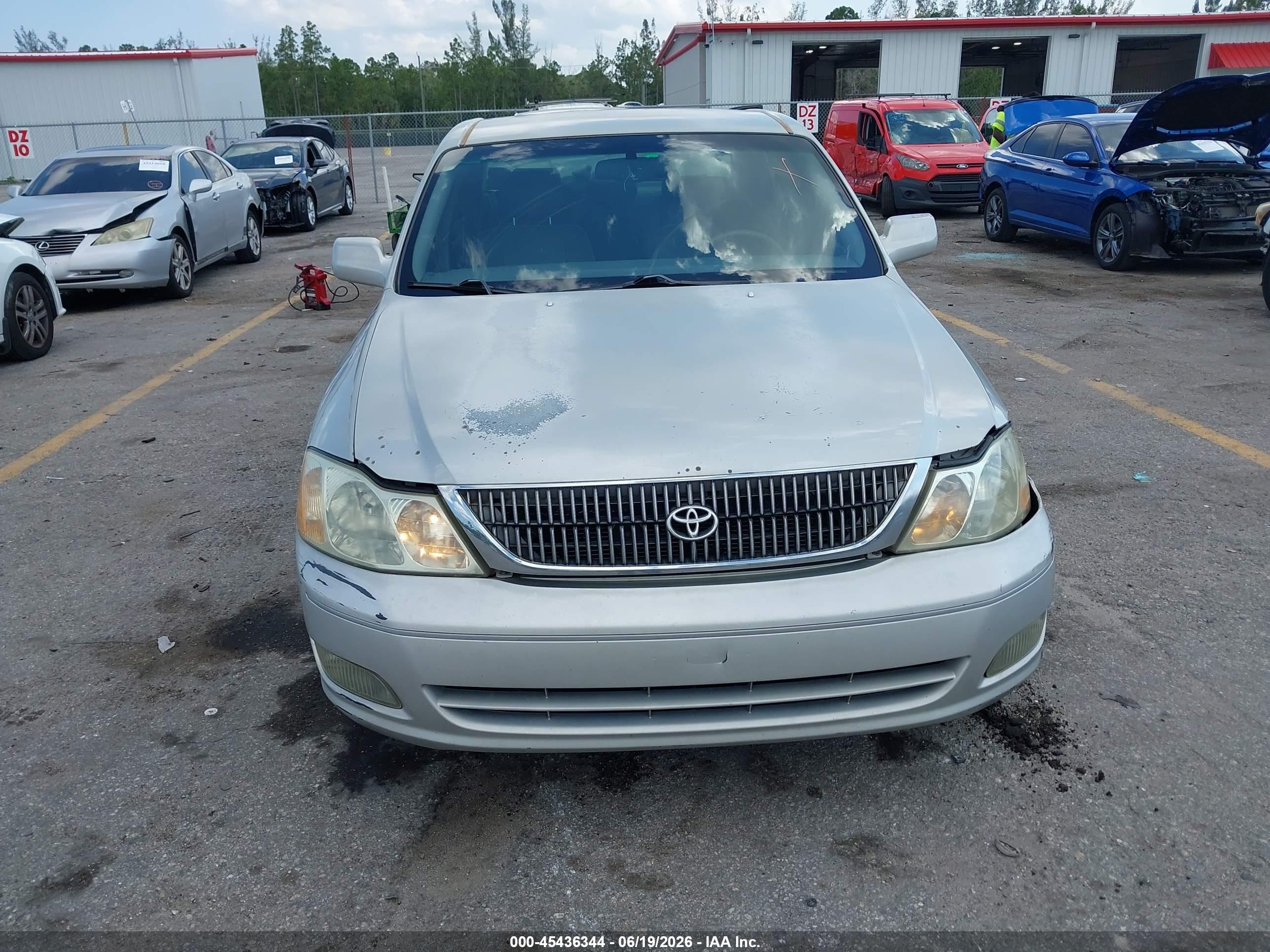2002 Toyota Avalon Xls Silver vin: 4T1BF28B82U249503