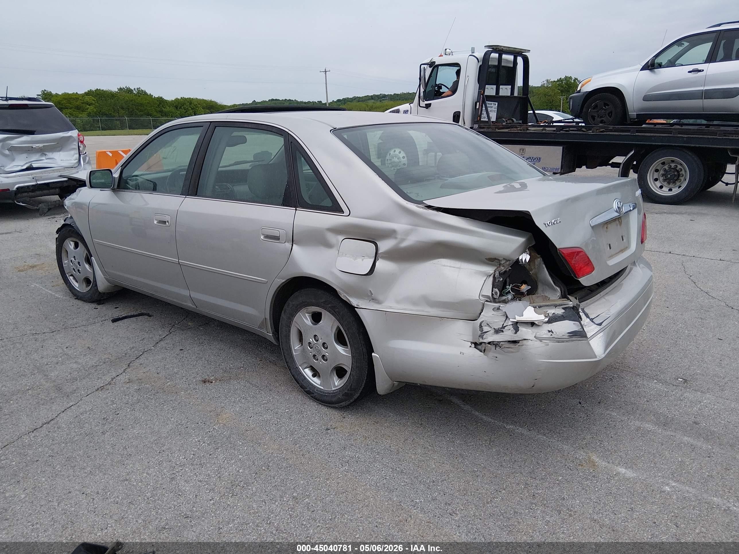 2004 Toyota Avalon Xls Silver vin: 4T1BF28B84U346252