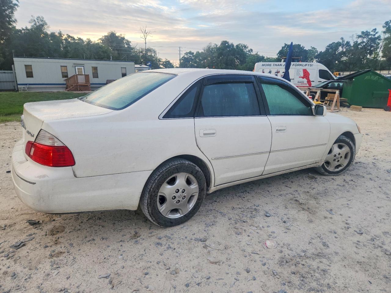 2004 Toyota Avalon Xls White vin: 4T1BF28B84U367988