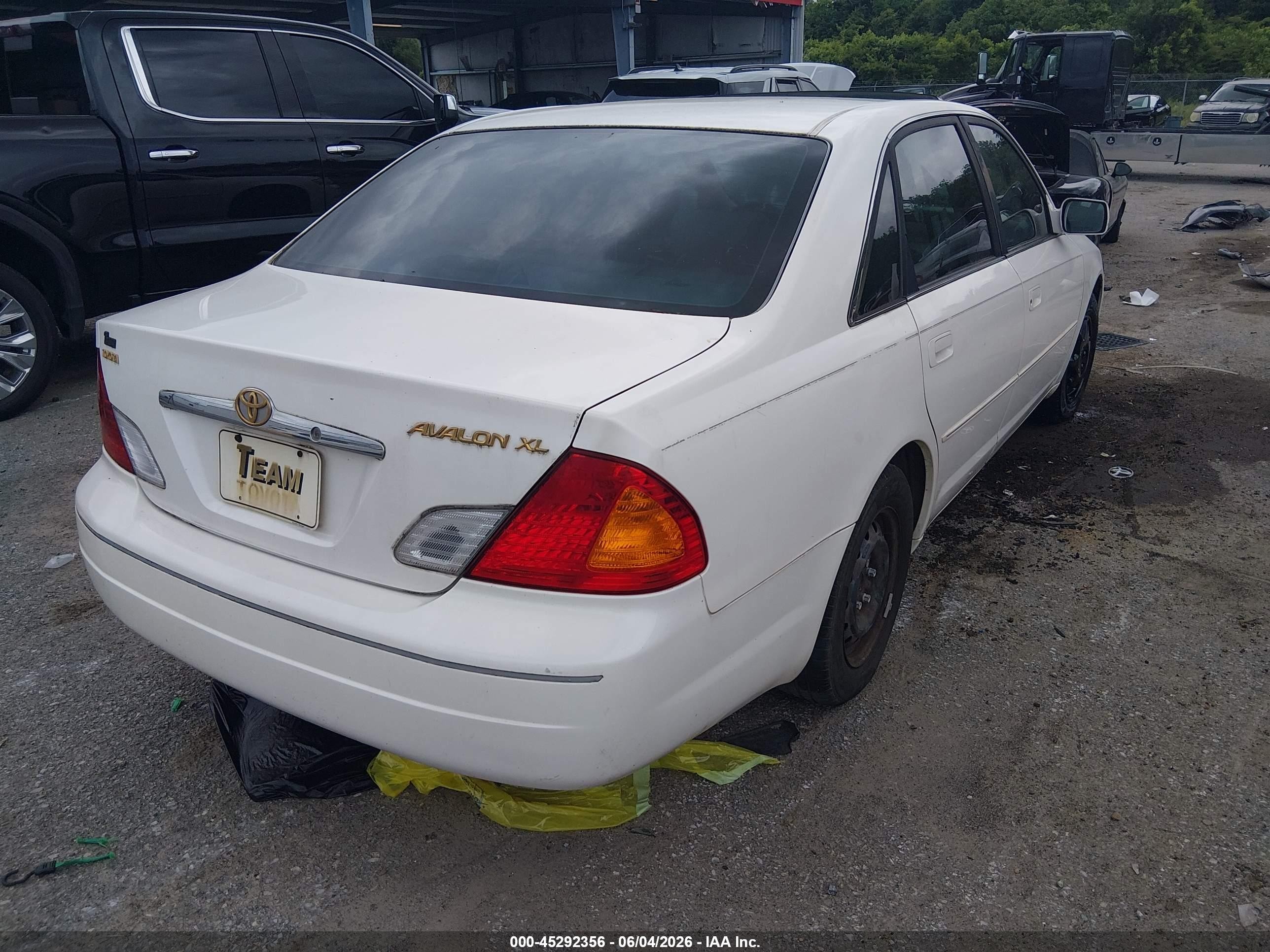 2000 Toyota Avalon Xl White vin: 4T1BF28B8YU044563