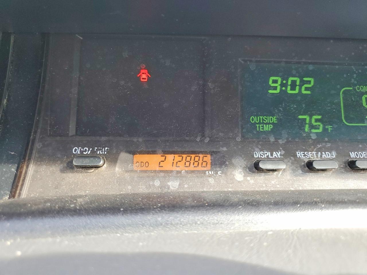 2001 Toyota Alavon Белый vin: 4T1BF28B8YU066465