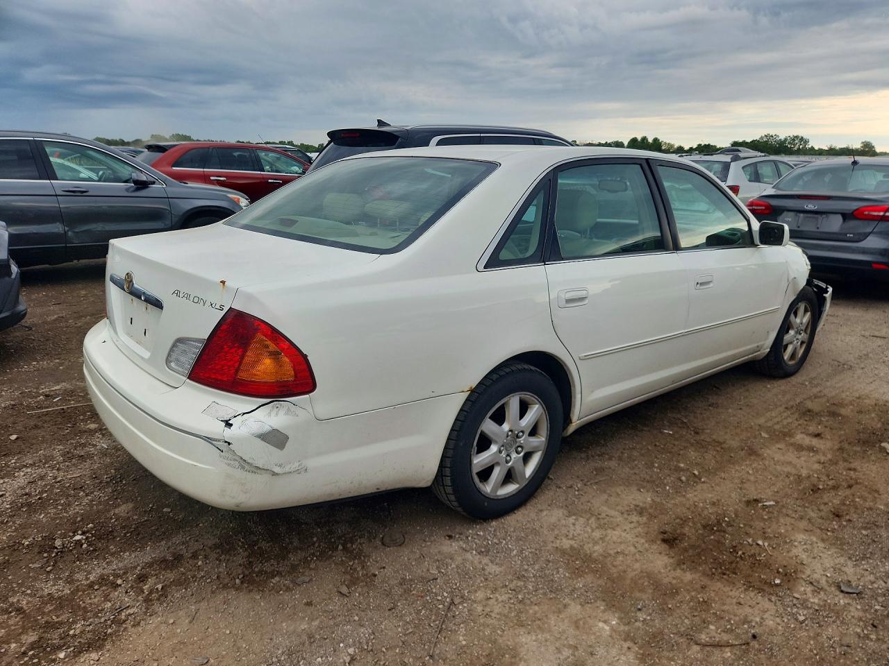 2002 Toyota Avalon Xls White vin: 4T1BF28B92U261000
