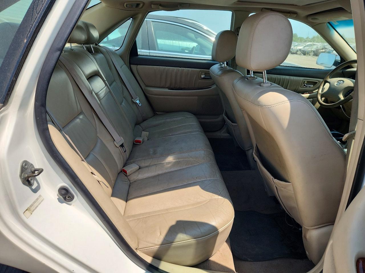 2002 Toyota Avalon Xls White vin: 4T1BF28B92U261000