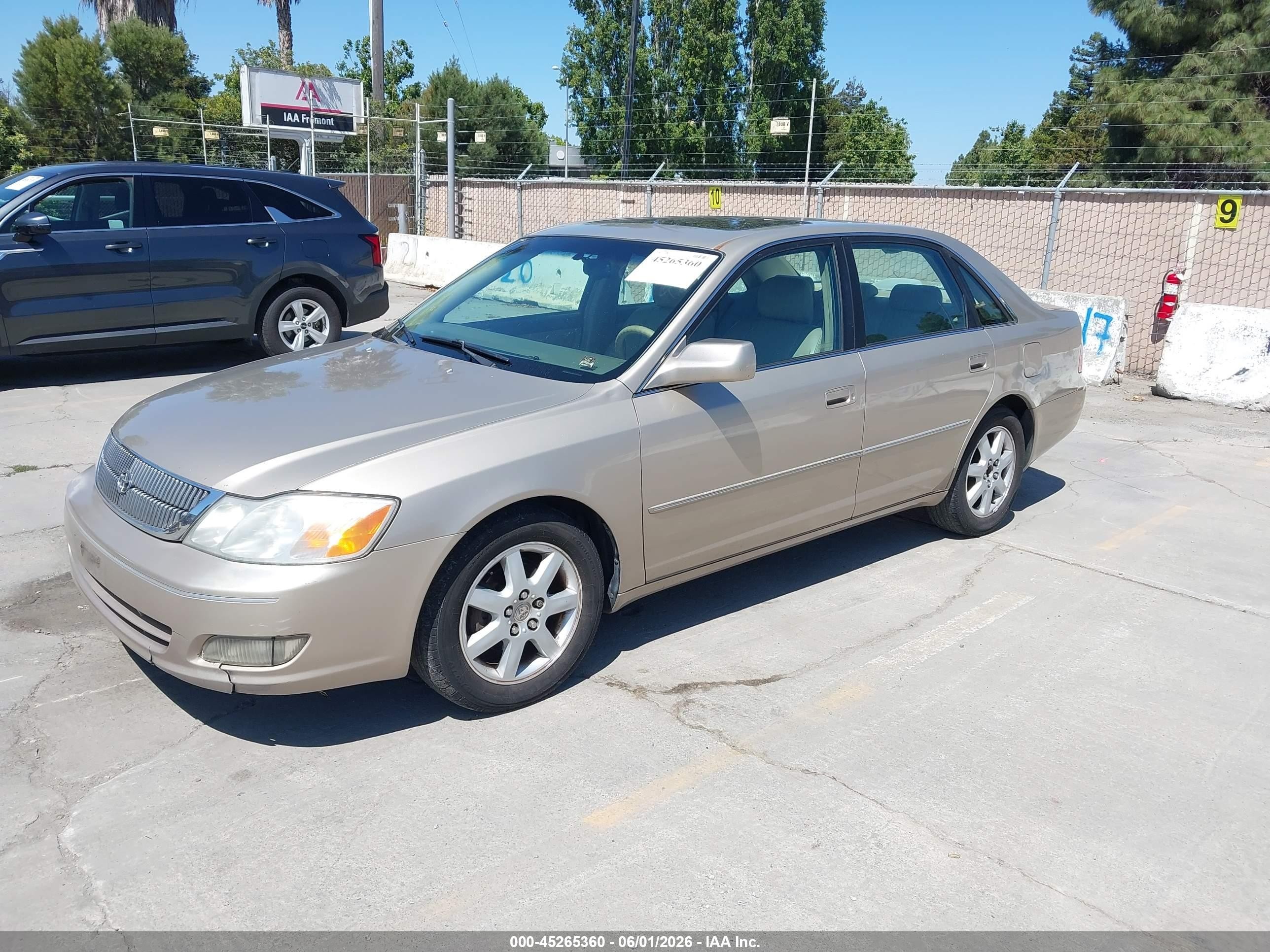 2000 Toyota Avalon Xls Beige vin: 4T1BF28B9YU036701
