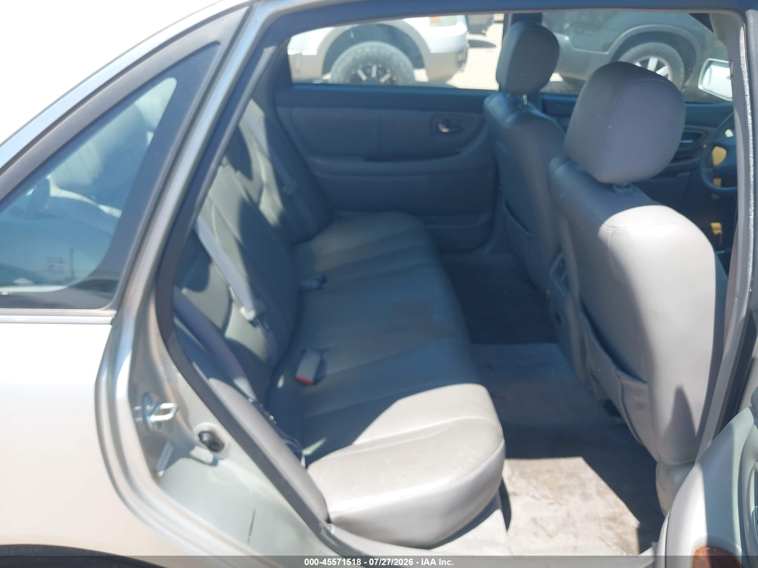 2000 Toyota Avalon Xls Silver vin: 4T1BF28B9YU056513