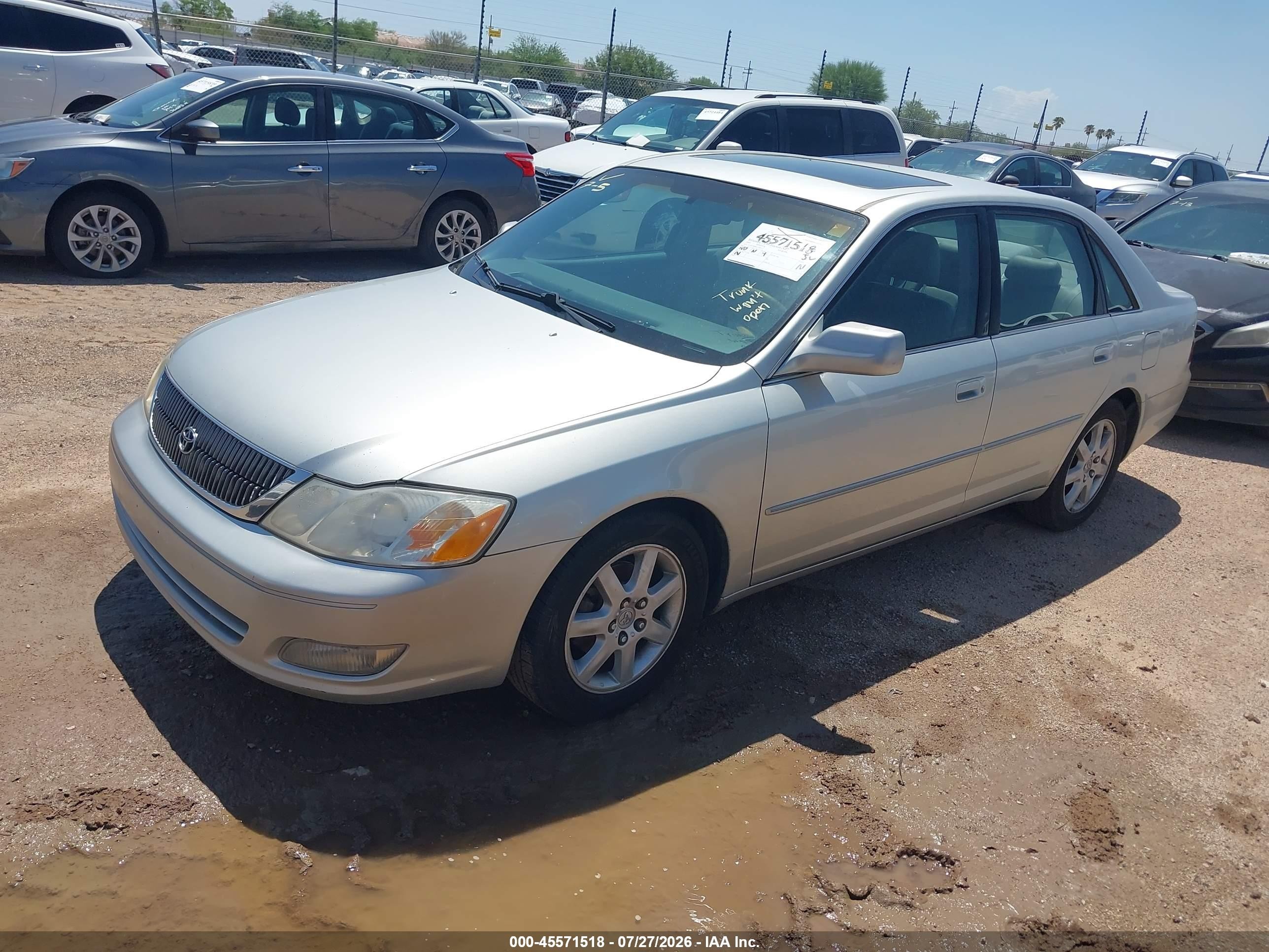 2000 Toyota Avalon Xls Silver vin: 4T1BF28B9YU056513