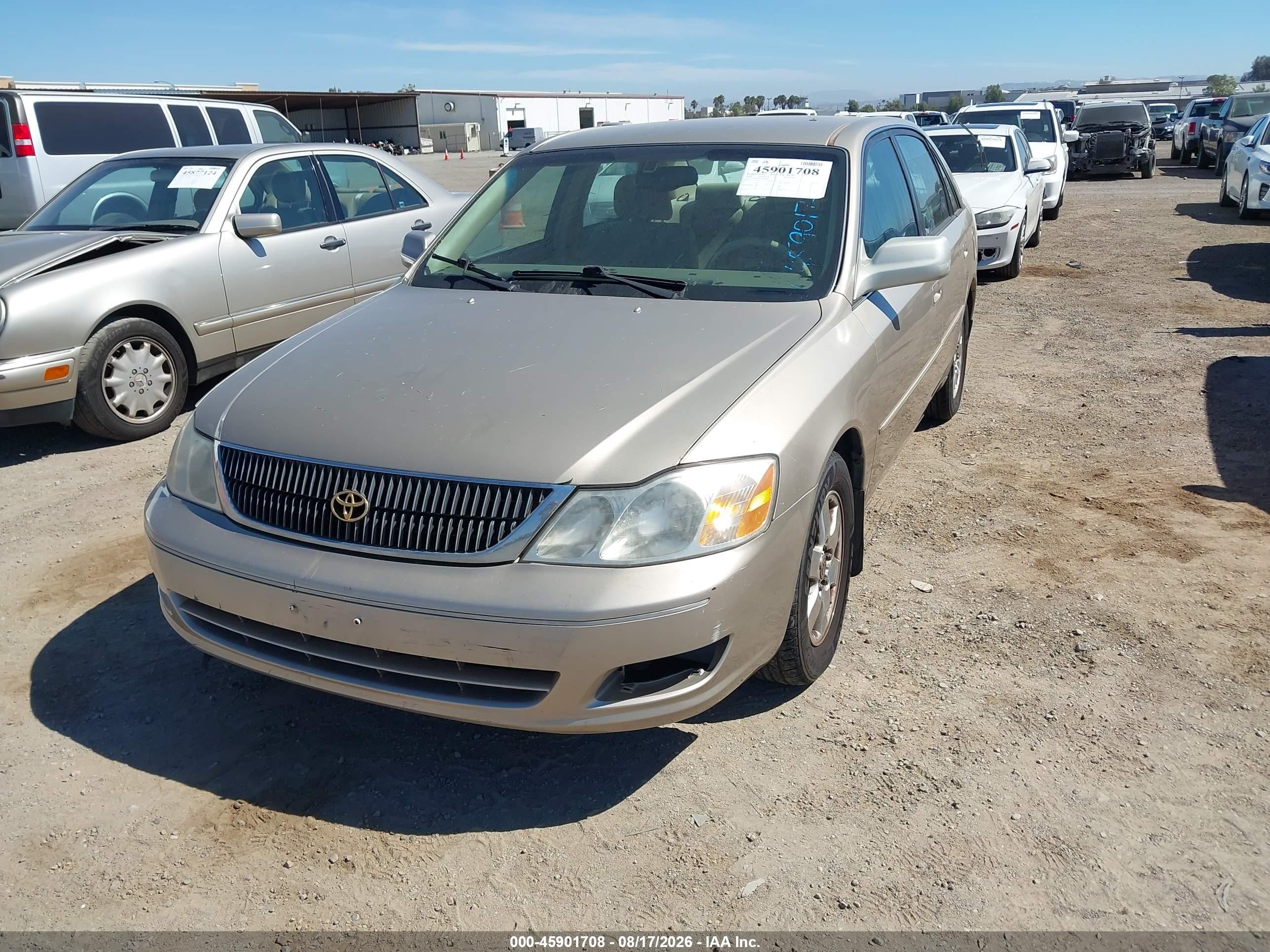 2000 Toyota Avalon Xl Gold vin: 4T1BF28B9YU066068