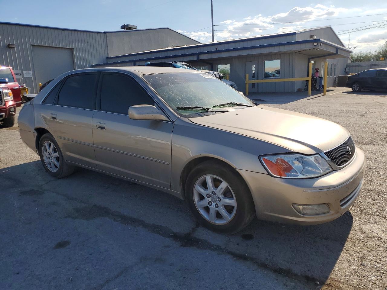 2001 Toyota Avalon Xls Золотой vin: 4T1BF28BX1U170610