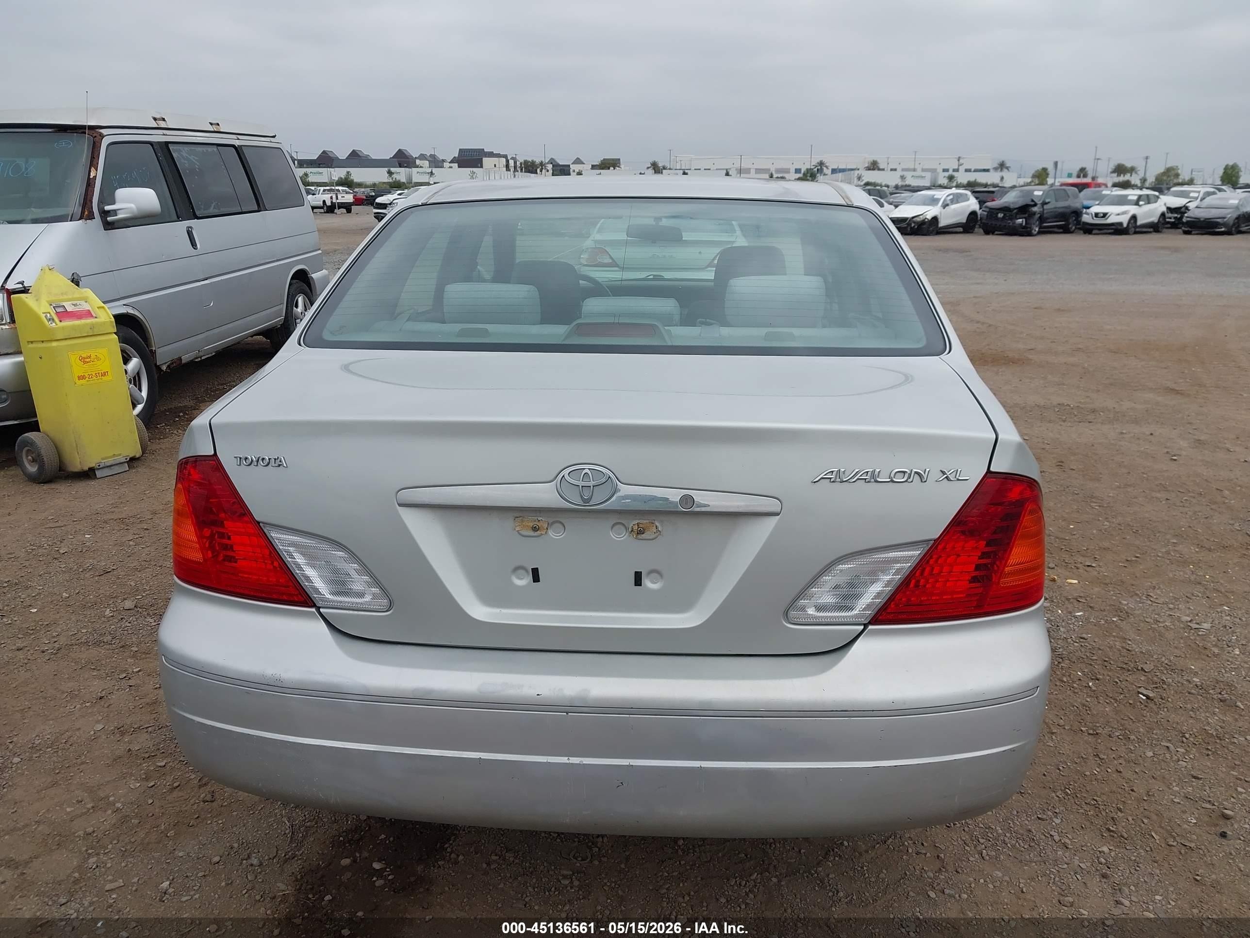 2002 Toyota Avalon Xl Silver vin: 4T1BF28BX2U240219