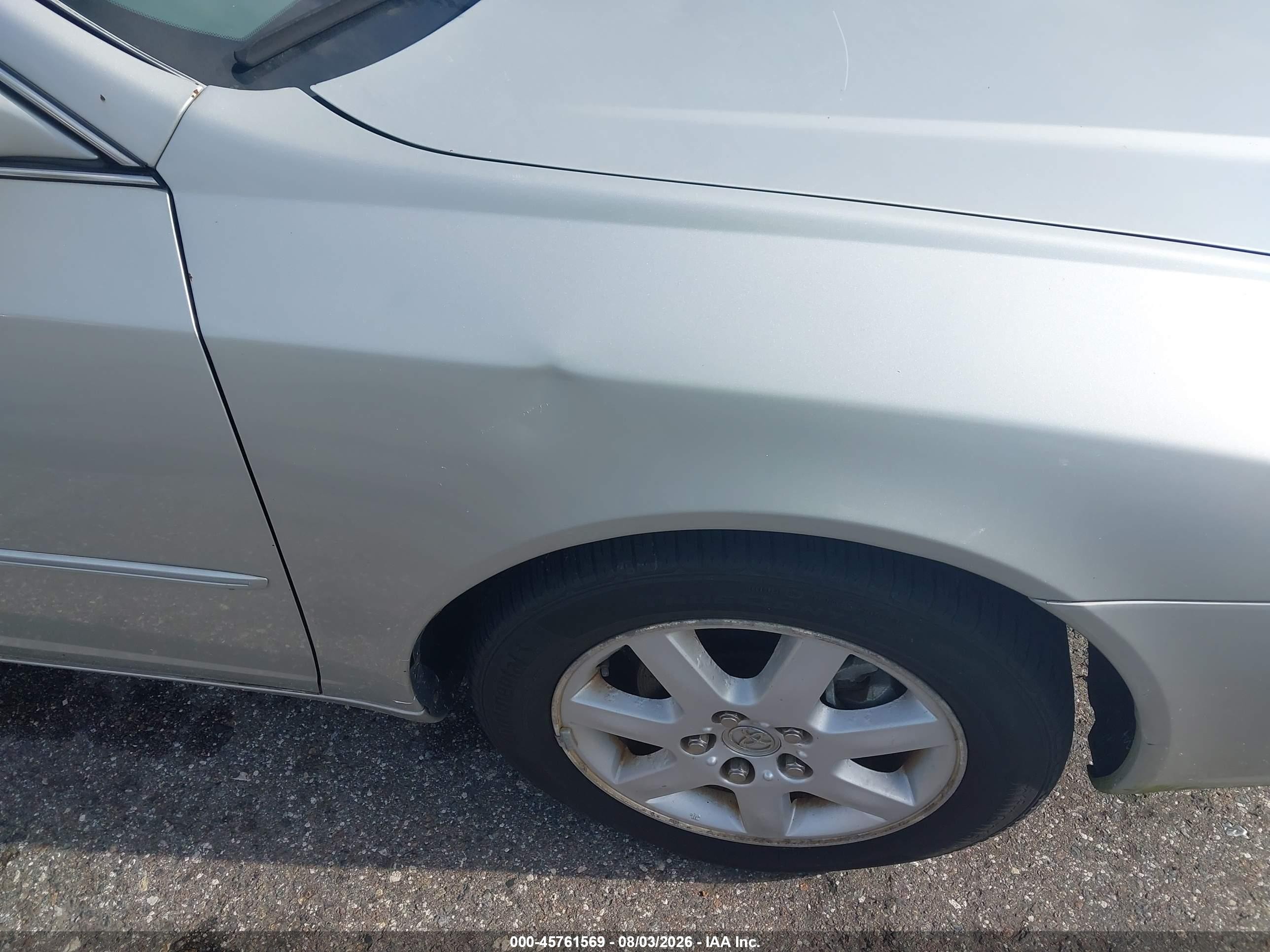 2002 Toyota Avalon Xls Silver vin: 4T1BF28BX2U260549