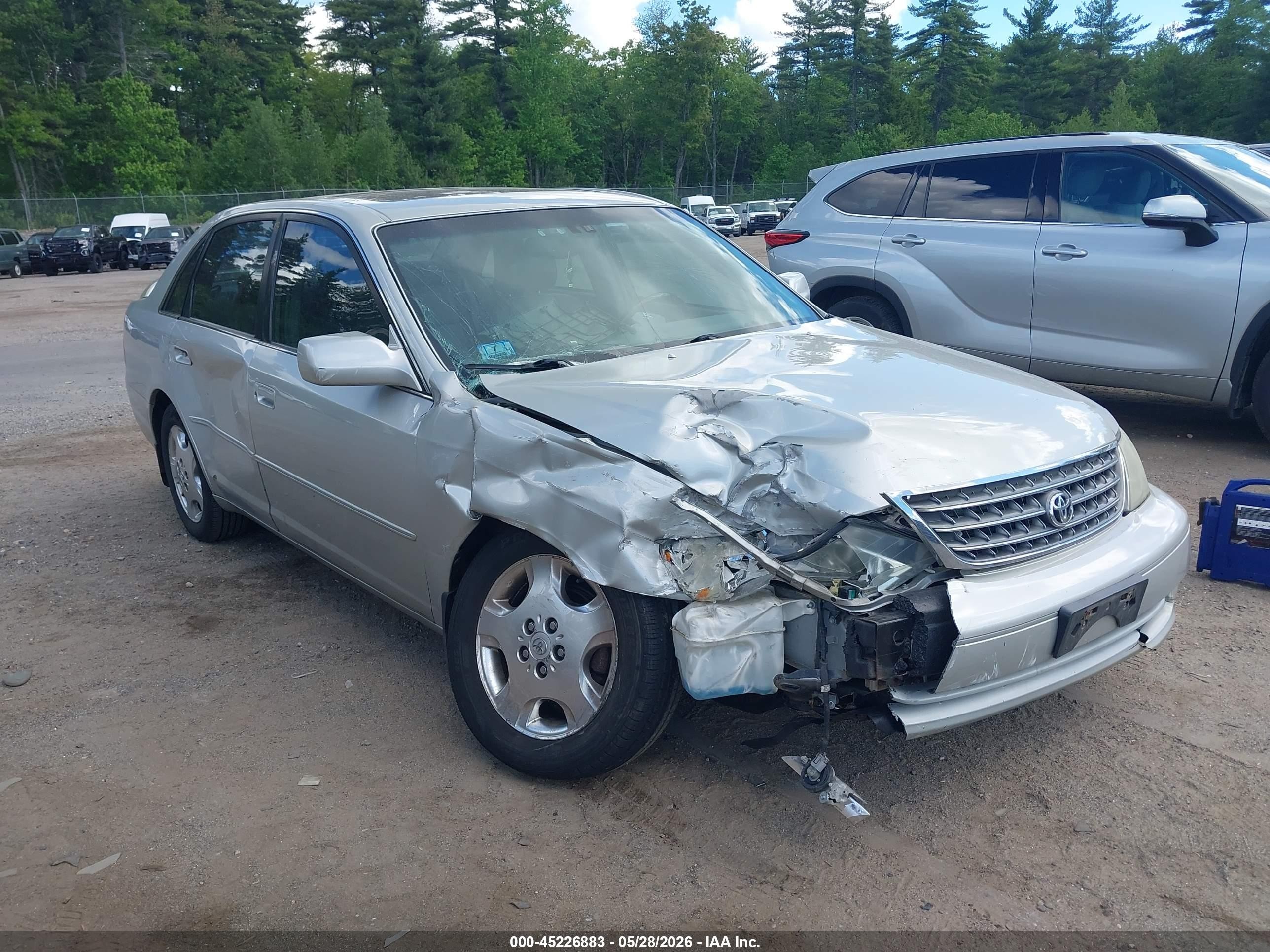 2004 Toyota Avalon Xls Silver vin: 4T1BF28BX4U346687