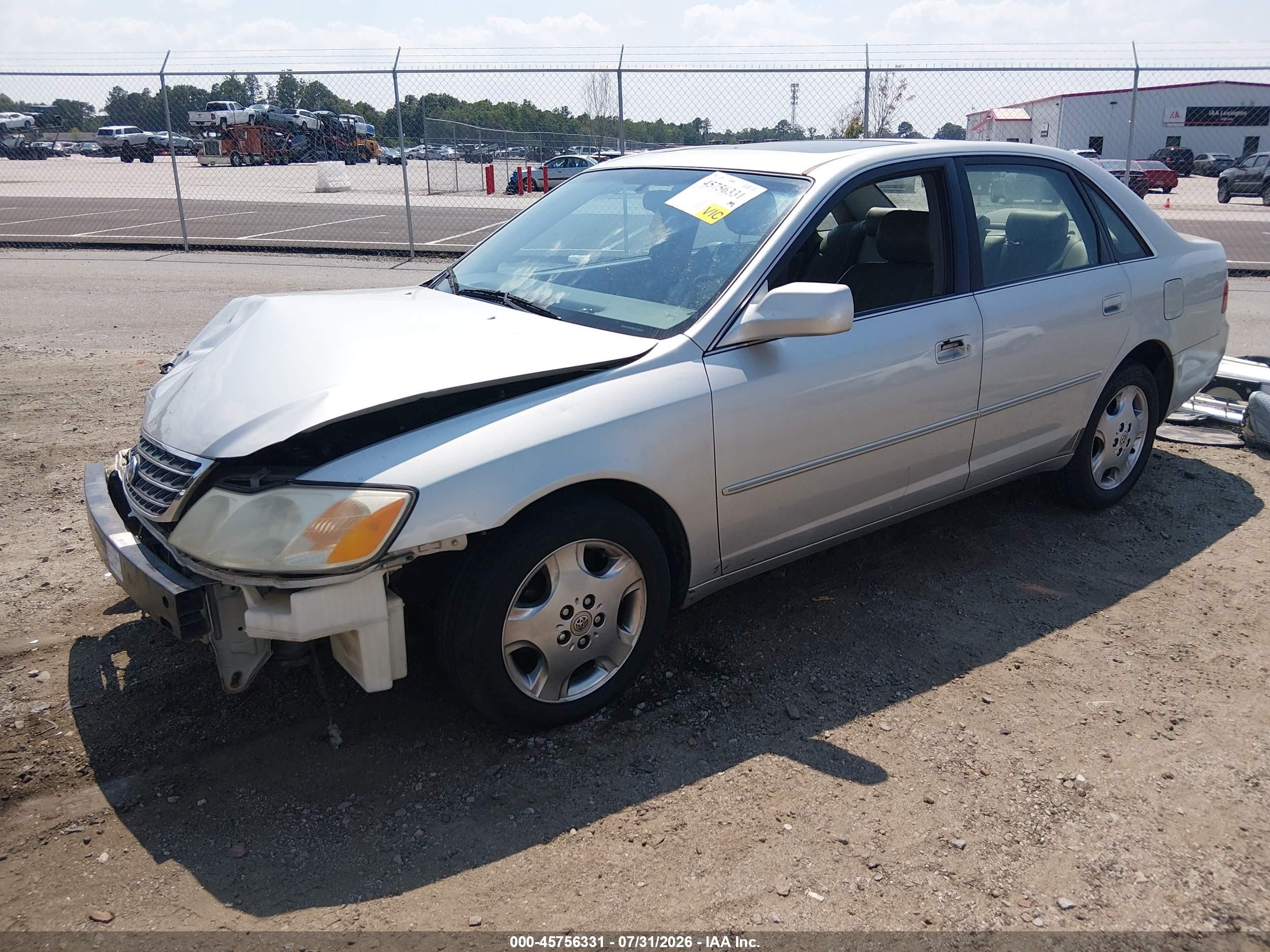 2004 Toyota Avalon Xls Серебряный vin: 4T1BF28BX4U353512