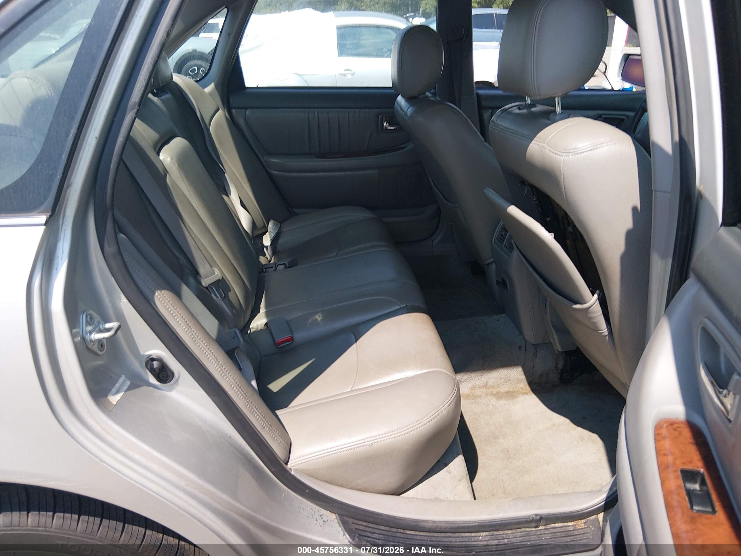 2004 Toyota Avalon Xls Серебряный vin: 4T1BF28BX4U353512
