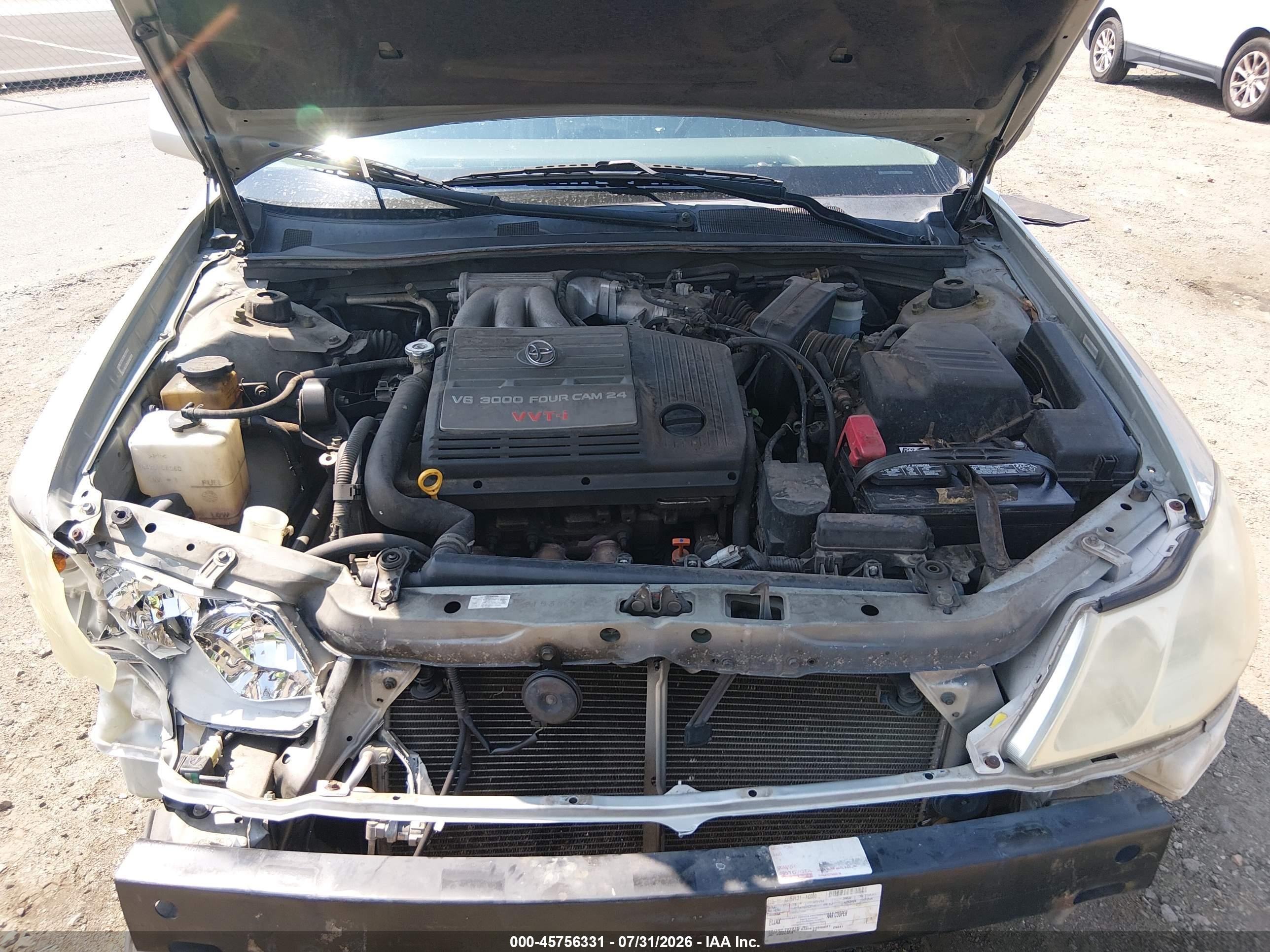2004 Toyota Avalon Xls Серебряный vin: 4T1BF28BX4U353512