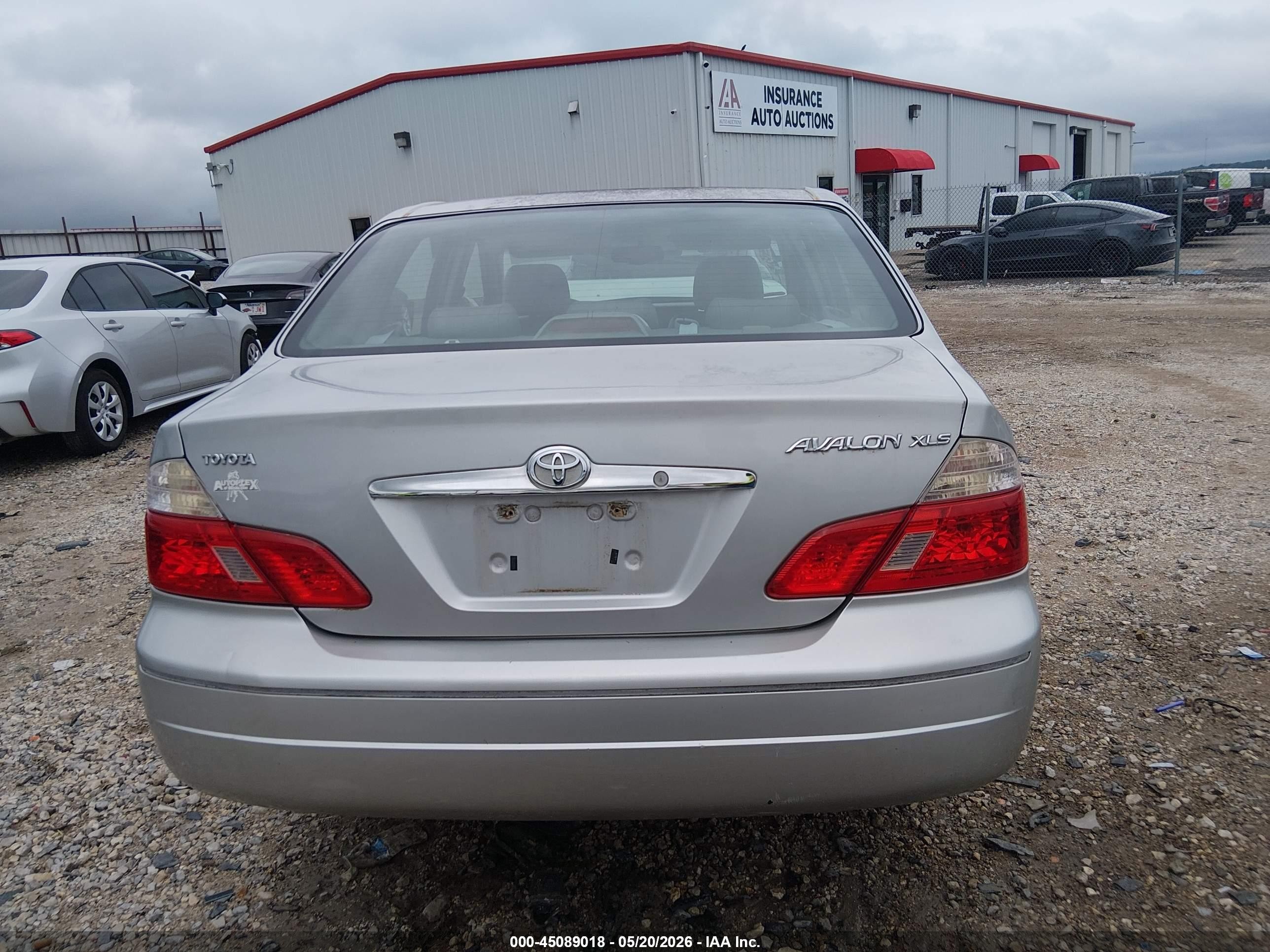 2004 Toyota Avalon Xls Silver vin: 4T1BF28BX4U358712
