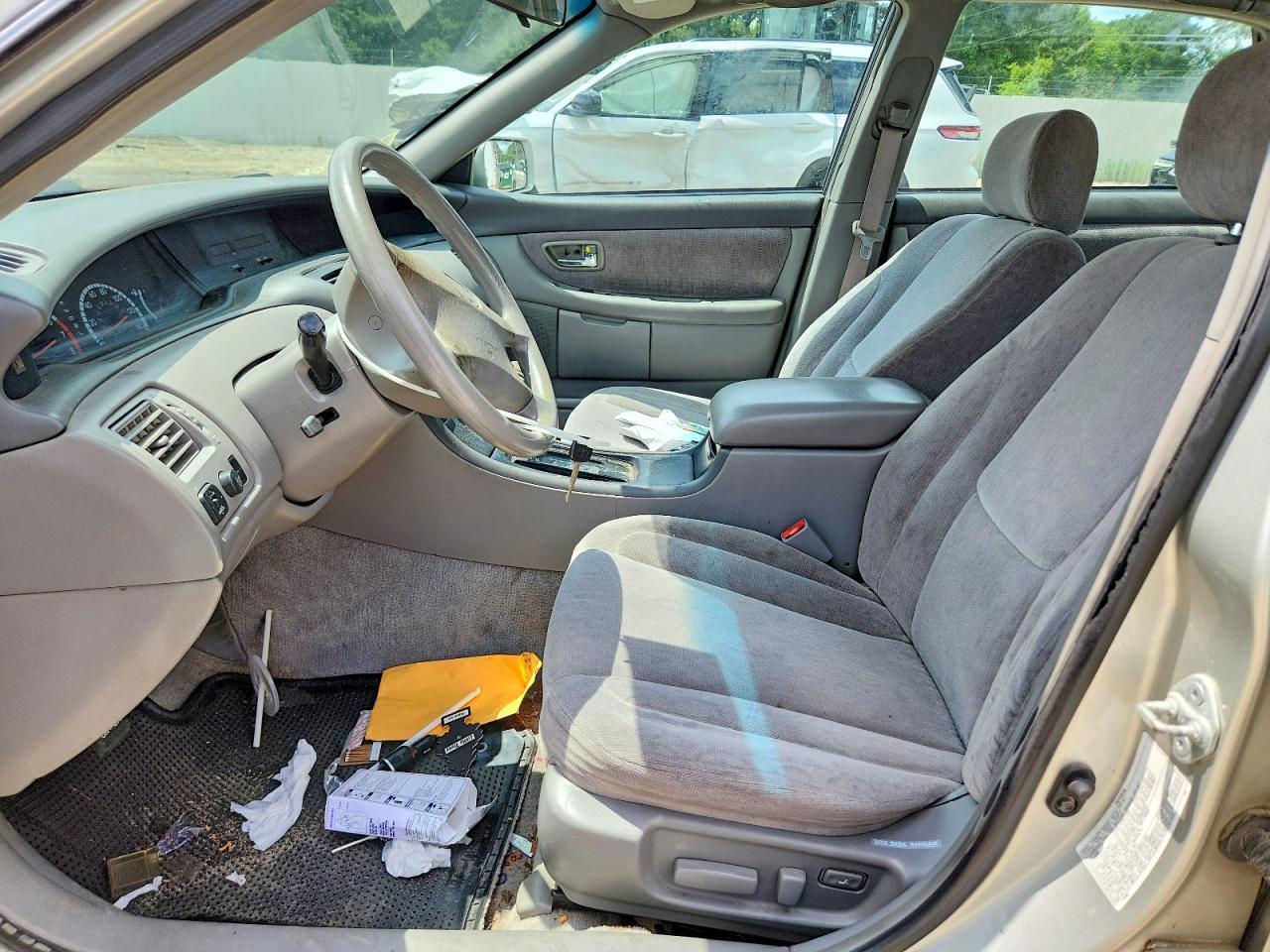 2000 Toyota Avalon Xl Silver vin: 4T1BF28BXYU093179