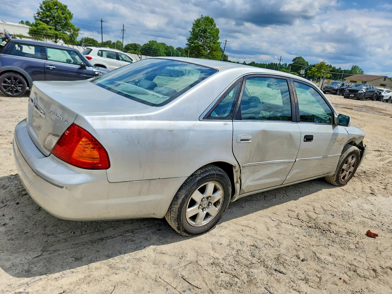 2000 Toyota Avalon Xl Silver vin: 4T1BF28BXYU093179