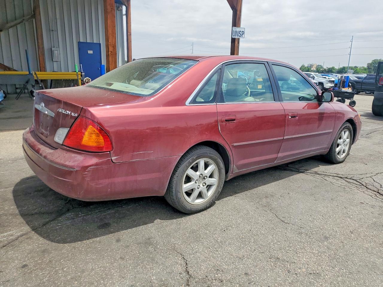 2000 Toyota Avalon Xls Maroon vin: 4T1BF28BXYU093215