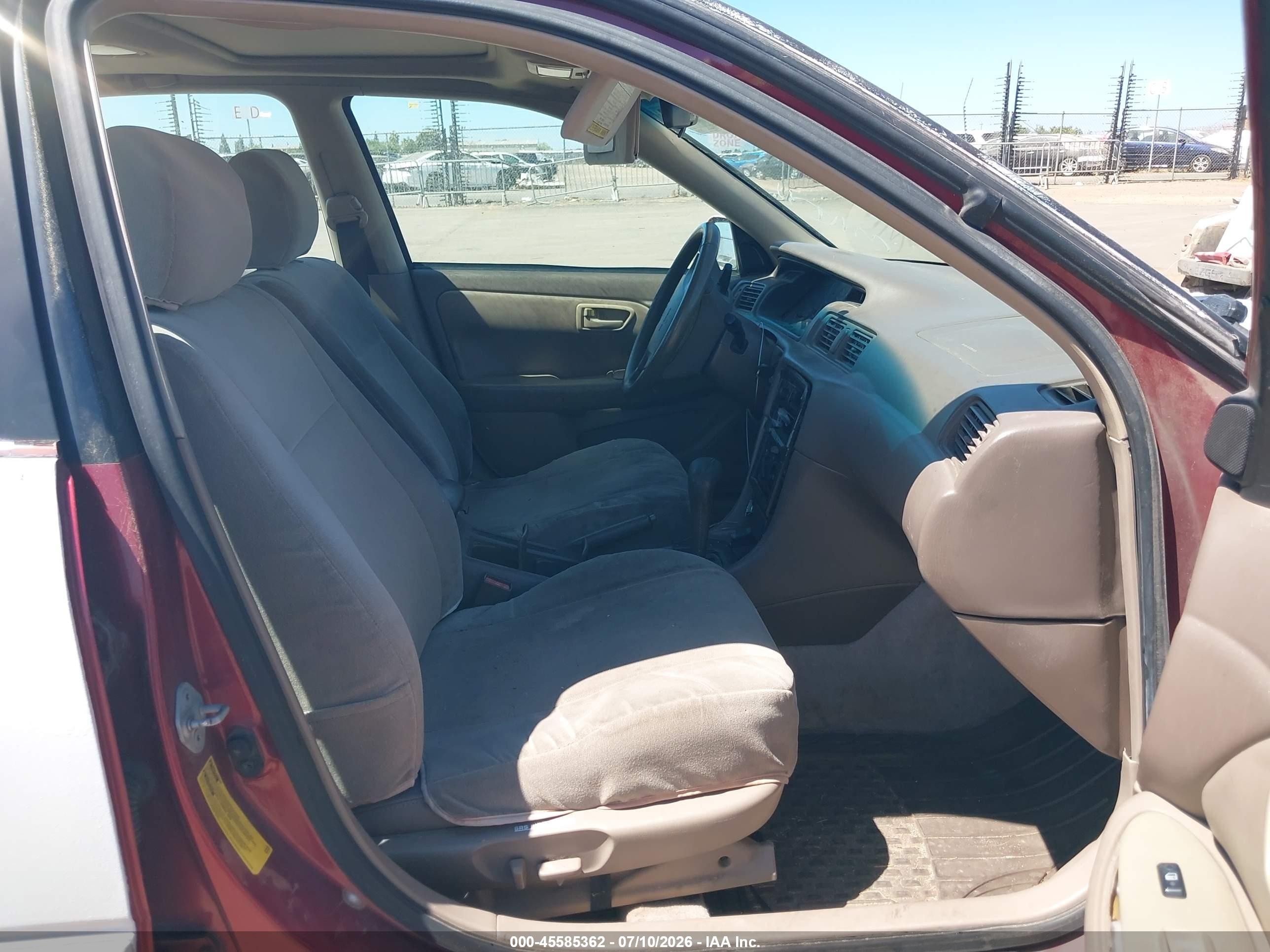 1998 Toyota Camry Xle V6 Красный vin: 4T1BF28K0WU926002