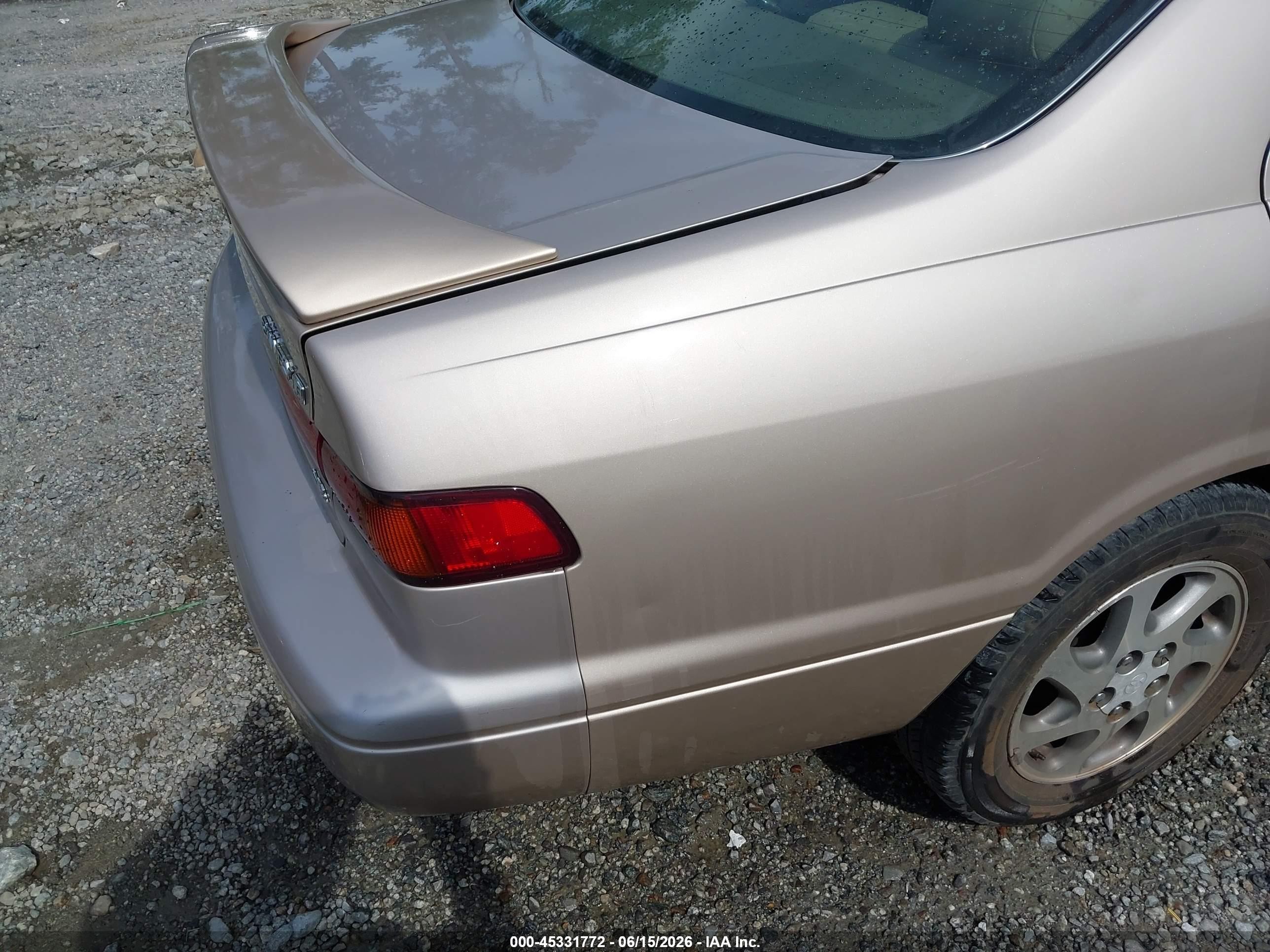 1999 Toyota Camry Le V6 Beige vin: 4T1BF28K0XU076874