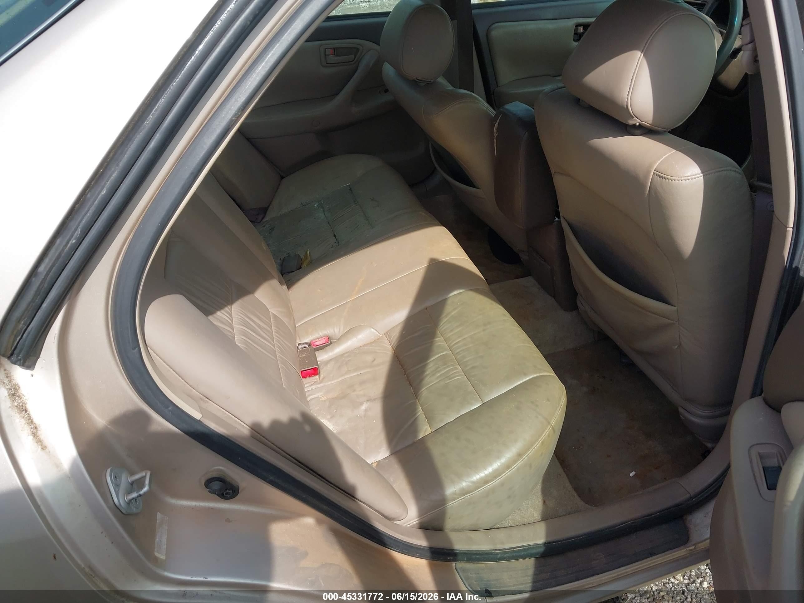 1999 Toyota Camry Le V6 Beige vin: 4T1BF28K0XU076874