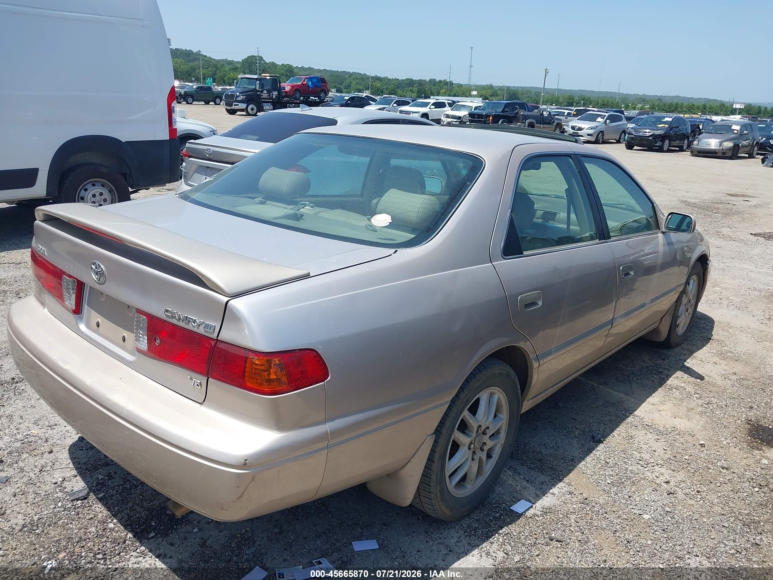 2000 Toyota Camry Xle V6 Silver vin: 4T1BF28K1YU935178