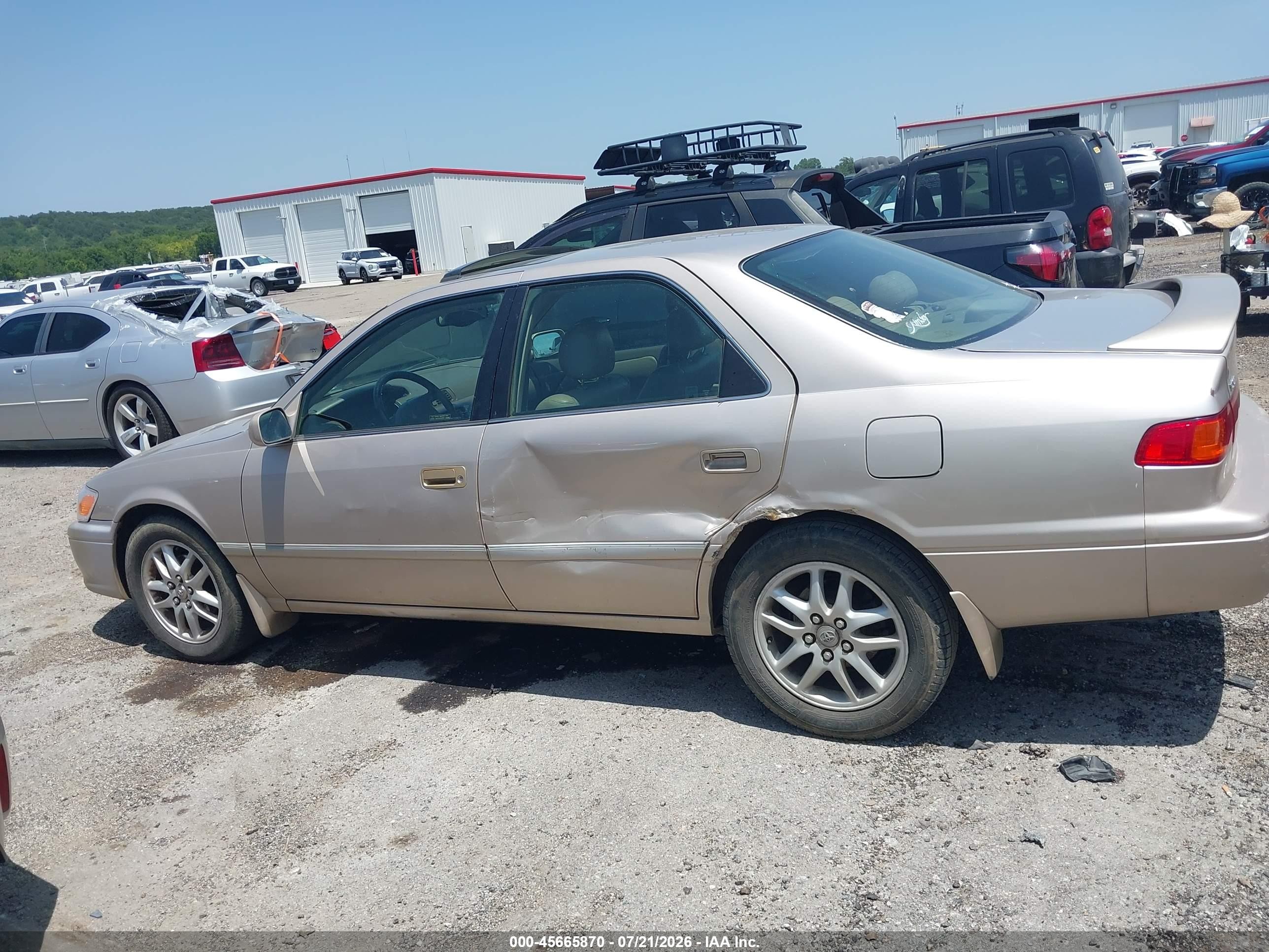 2000 Toyota Camry Xle V6 Silver vin: 4T1BF28K1YU935178