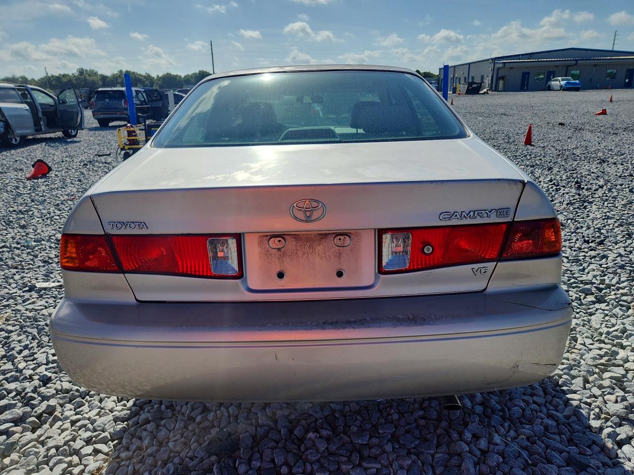 2001 Toyota Camry Xle V6 Tan vin: 4T1BF28K21U959527